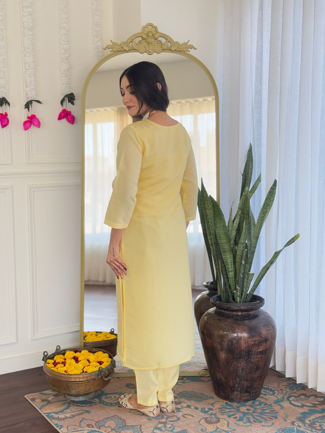 Women's Yellow Chanderi Viscose Embroidered Straight Kurta with Chanderi Viscose Pant And Jacquard