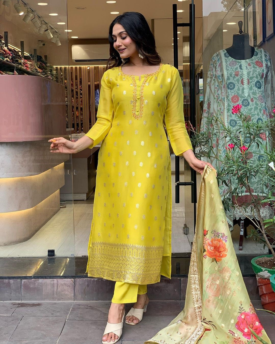 Women's Yellow Viscose Organza Jacquard Embroidered Kurta Set with Heavy Printed Jacquard Dupatta