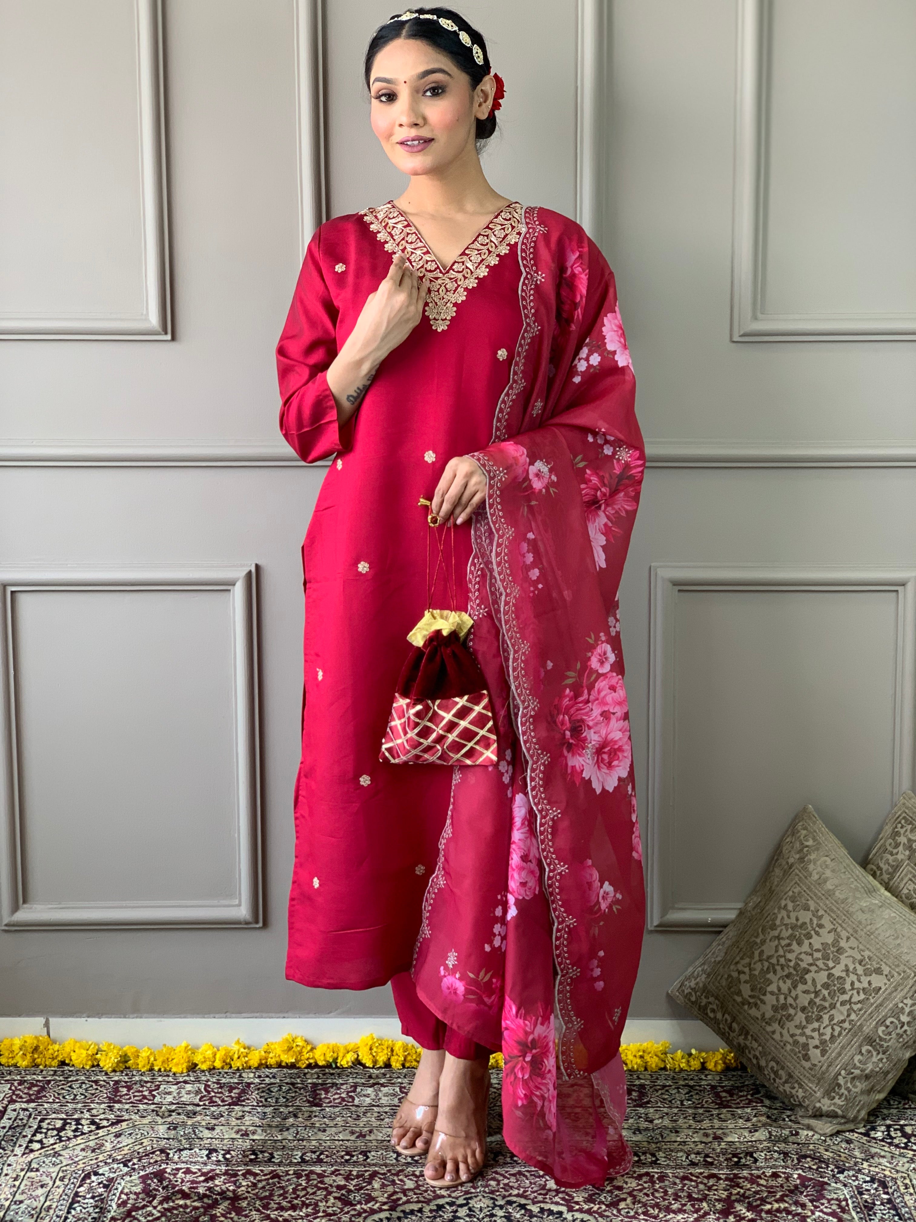 Women's Pink Viscose Chanderi Embroidered Kurta Set with Nylon Taby Embroidered Dupatta