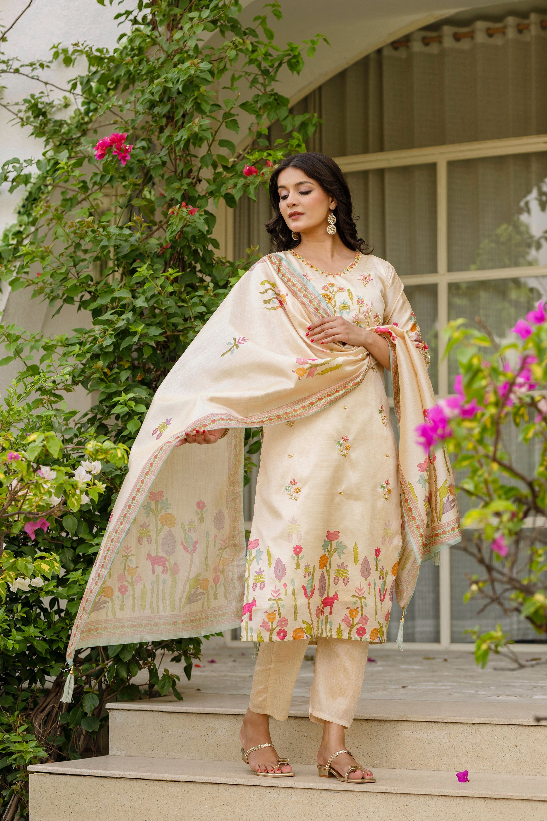 Women’s Cream Ethnic Viscose Assam Silk Kurta Set with Embroidery Work