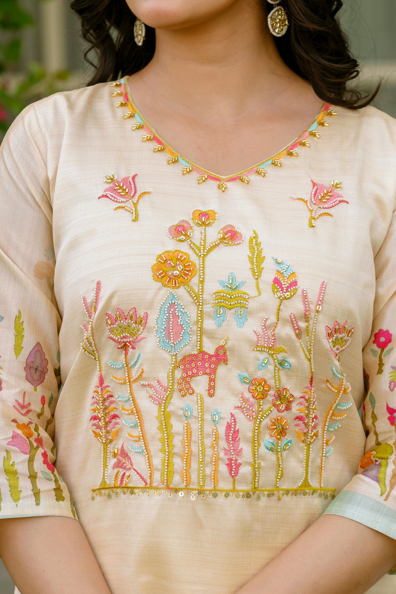 Women’s Cream Ethnic Viscose Assam Silk Kurta Set with Embroidery Work