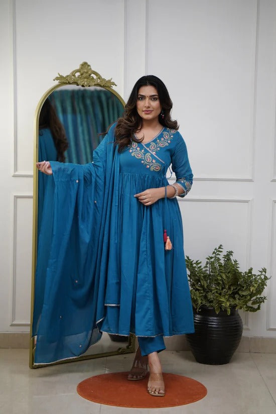 Women’s Blue Silk Blend Embroidered Kurta Set with Bottom & Chanderi Dupatta