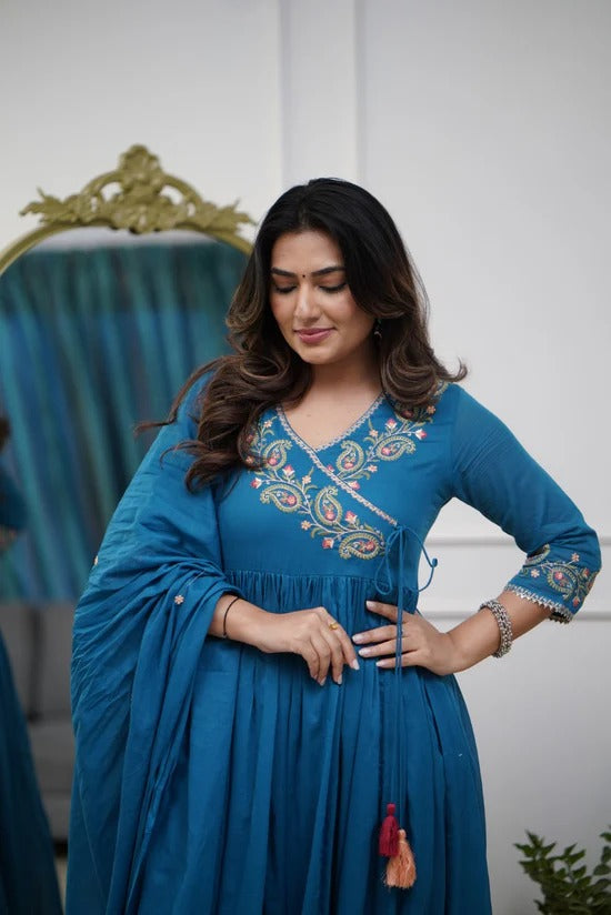 Women’s Blue Silk Blend Embroidered Kurta Set with Bottom & Chanderi Dupatta