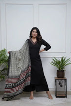Women’s Black Parmpara Embroidered Kurta Set with Chanderi Digital Print Dupatta