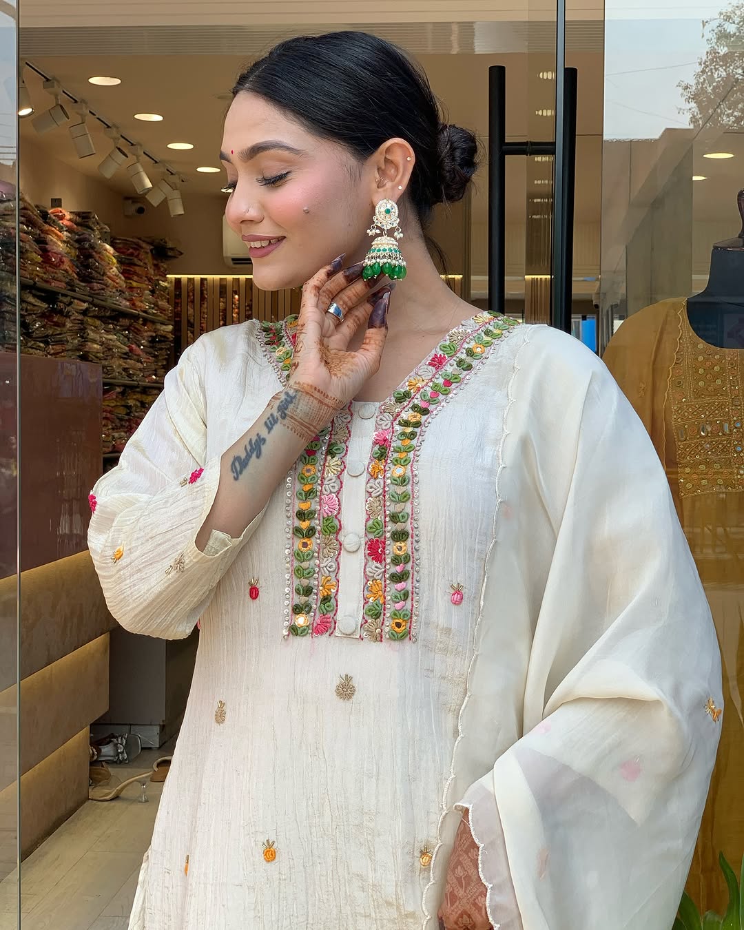 Chinon White Fabric Embroidered Kurta Set with Dupatta – Women’s Ethnic Wear