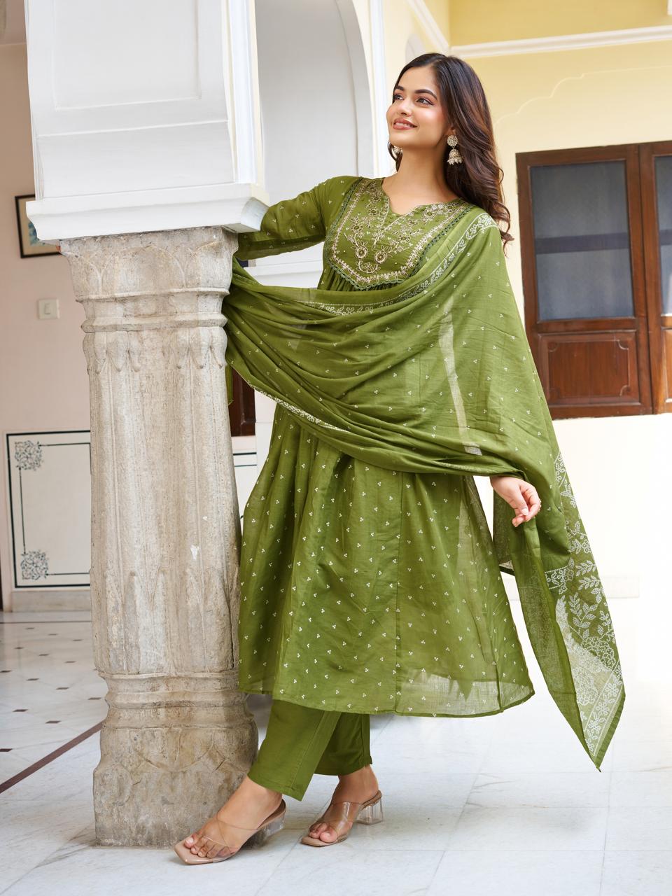 Women’s Green Pure Cotton Embroidered Kurta Set with Plain Bottom & Printed Dupatta