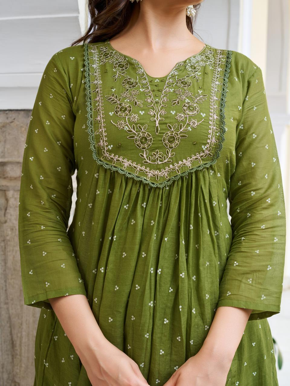 Women’s Green Pure Cotton Embroidered Kurta Set with Plain Bottom & Printed Dupatta