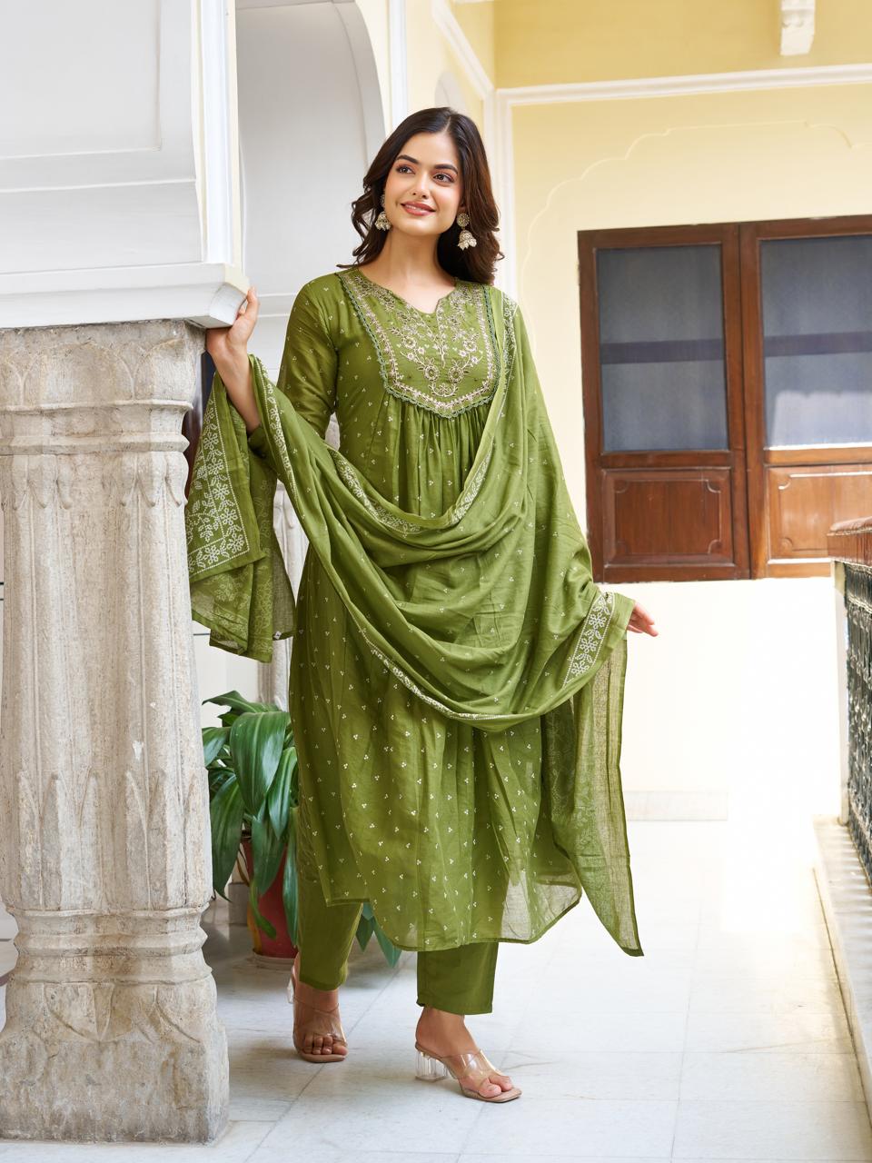 Women’s Green Pure Cotton Embroidered Kurta Set with Plain Bottom & Printed Dupatta