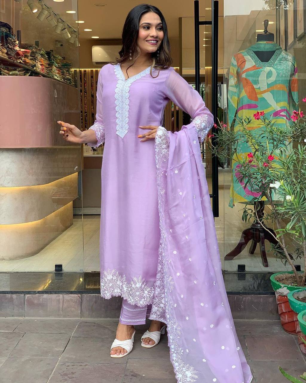 Women’s Lavender Embroidered Pure Russian Silk Kurta Set – Luxe Ethnic Wear