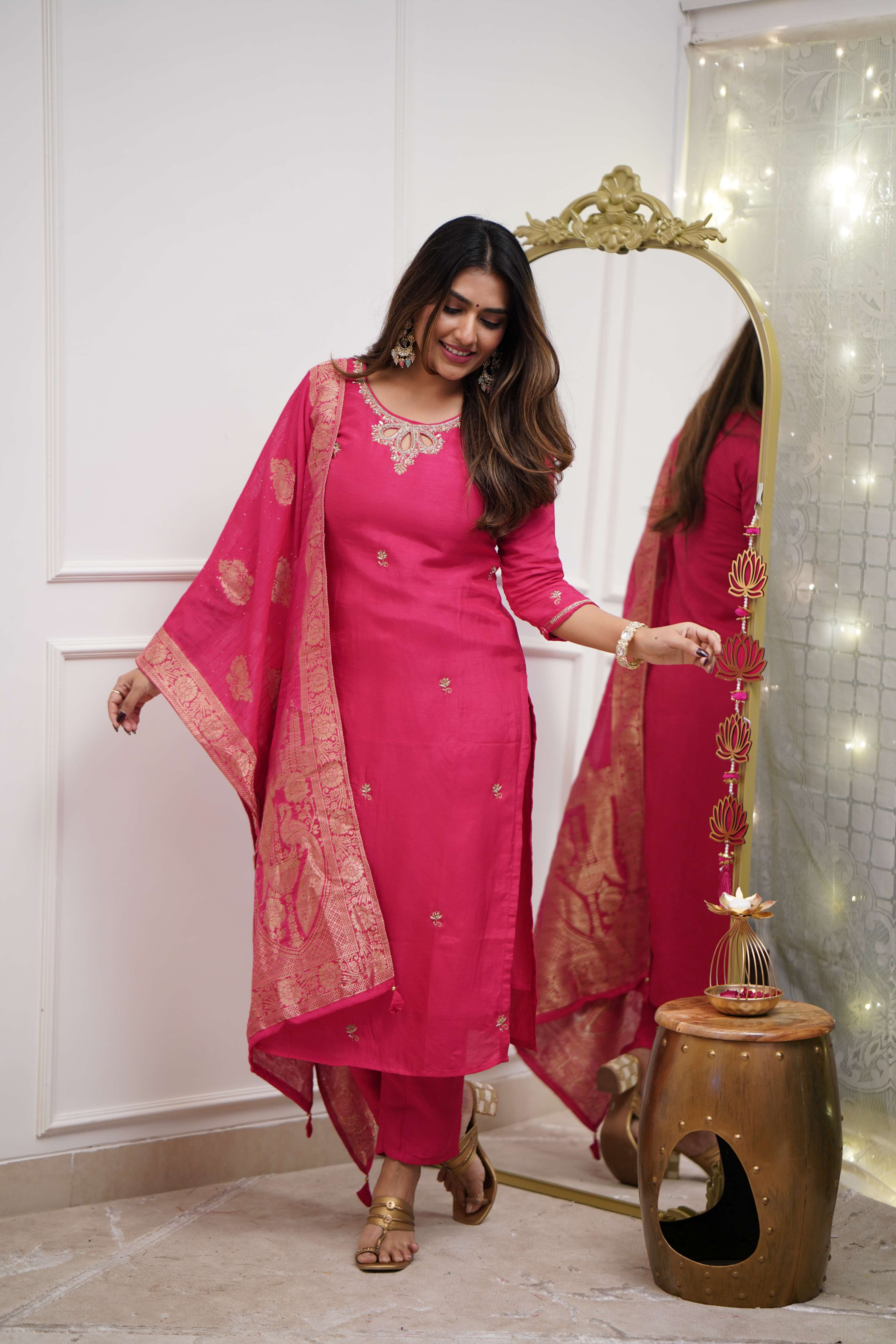 Women’s Pink Designer Viscose Chanderi Kurta Set with Stylish Embroidery