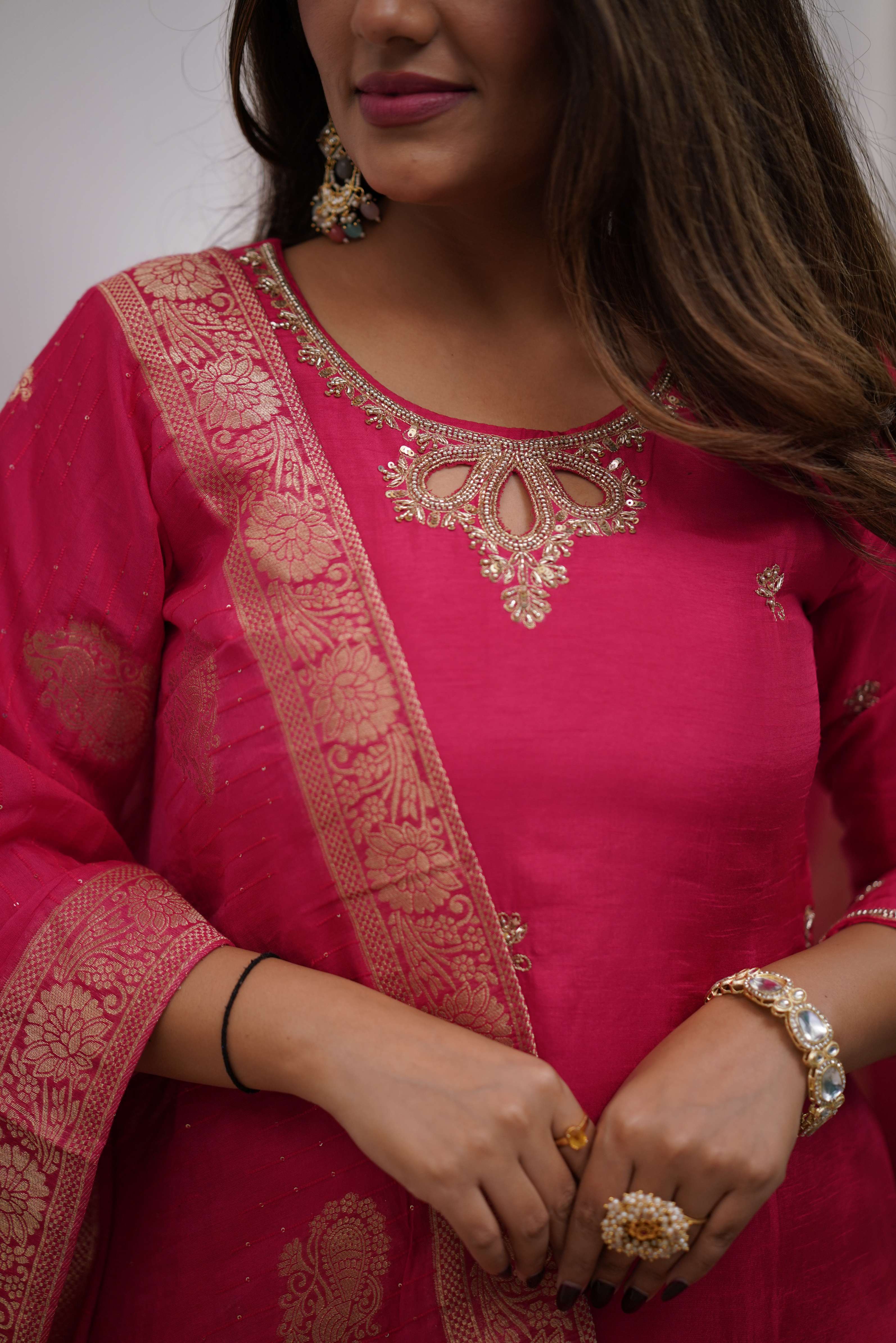 Women’s Pink Designer Viscose Chanderi Kurta Set with Stylish Embroidery