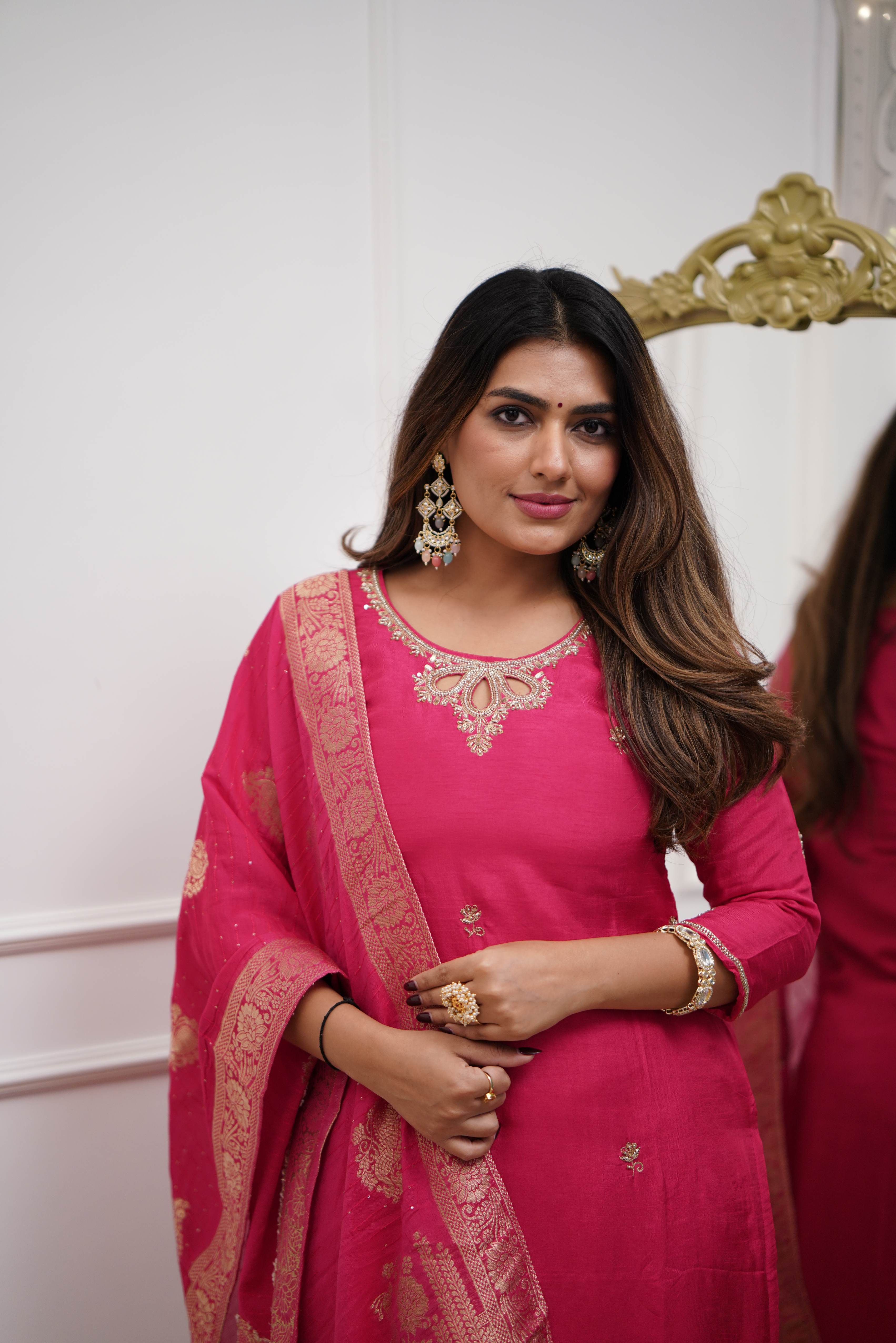 Women’s Pink Designer Viscose Chanderi Kurta Set with Stylish Embroidery