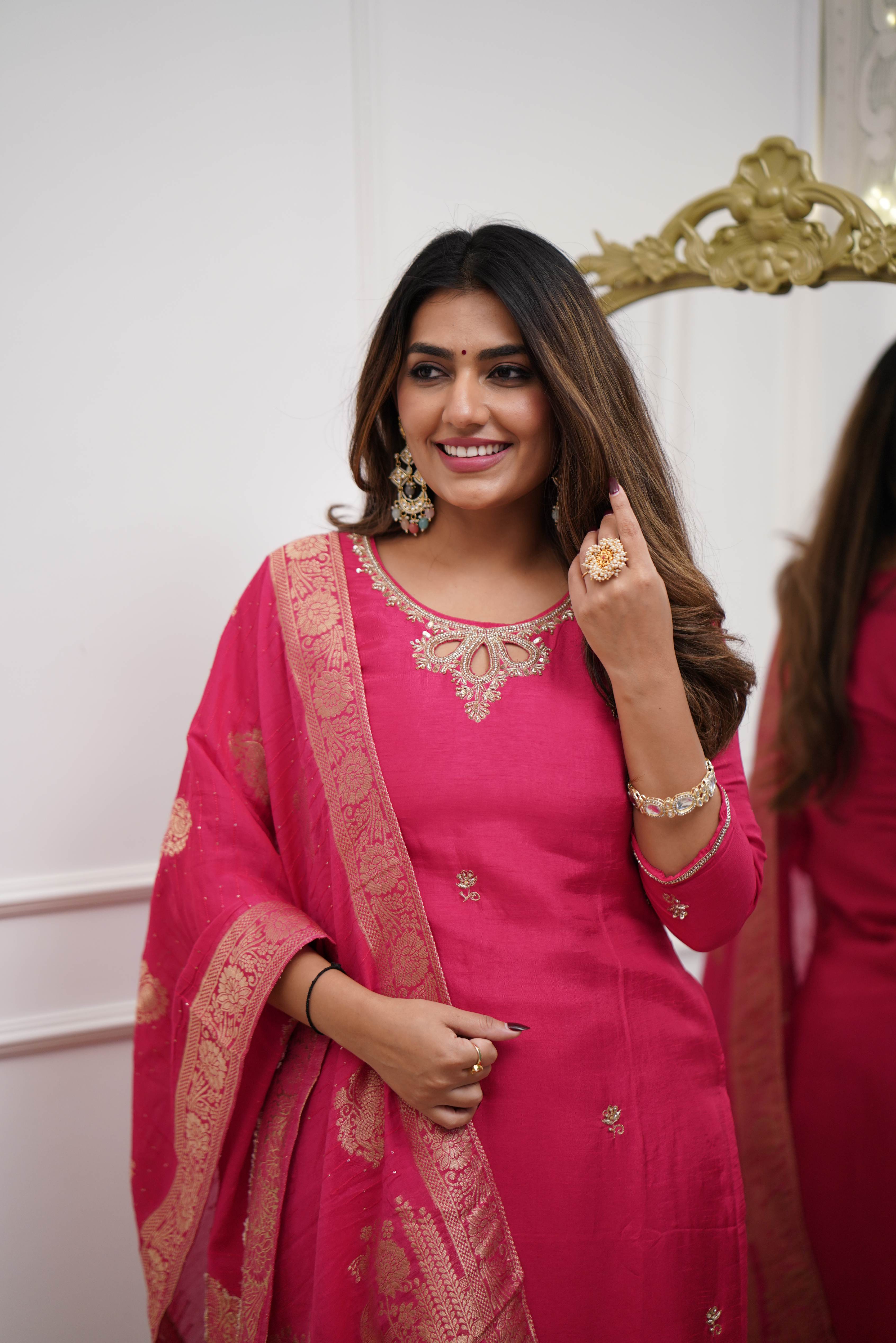 Women’s Pink Designer Viscose Chanderi Kurta Set with Stylish Embroidery