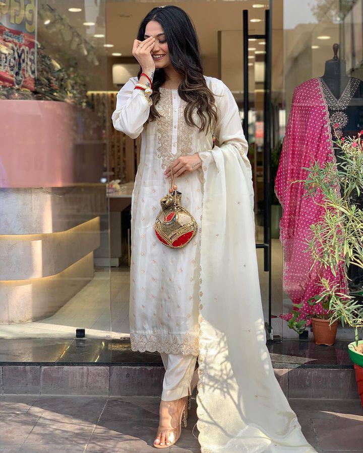 Women’s White Viscose Jacquard Embroidered Kurta Set with Rayon Bottom & Chanderi Embroidered Dupatta