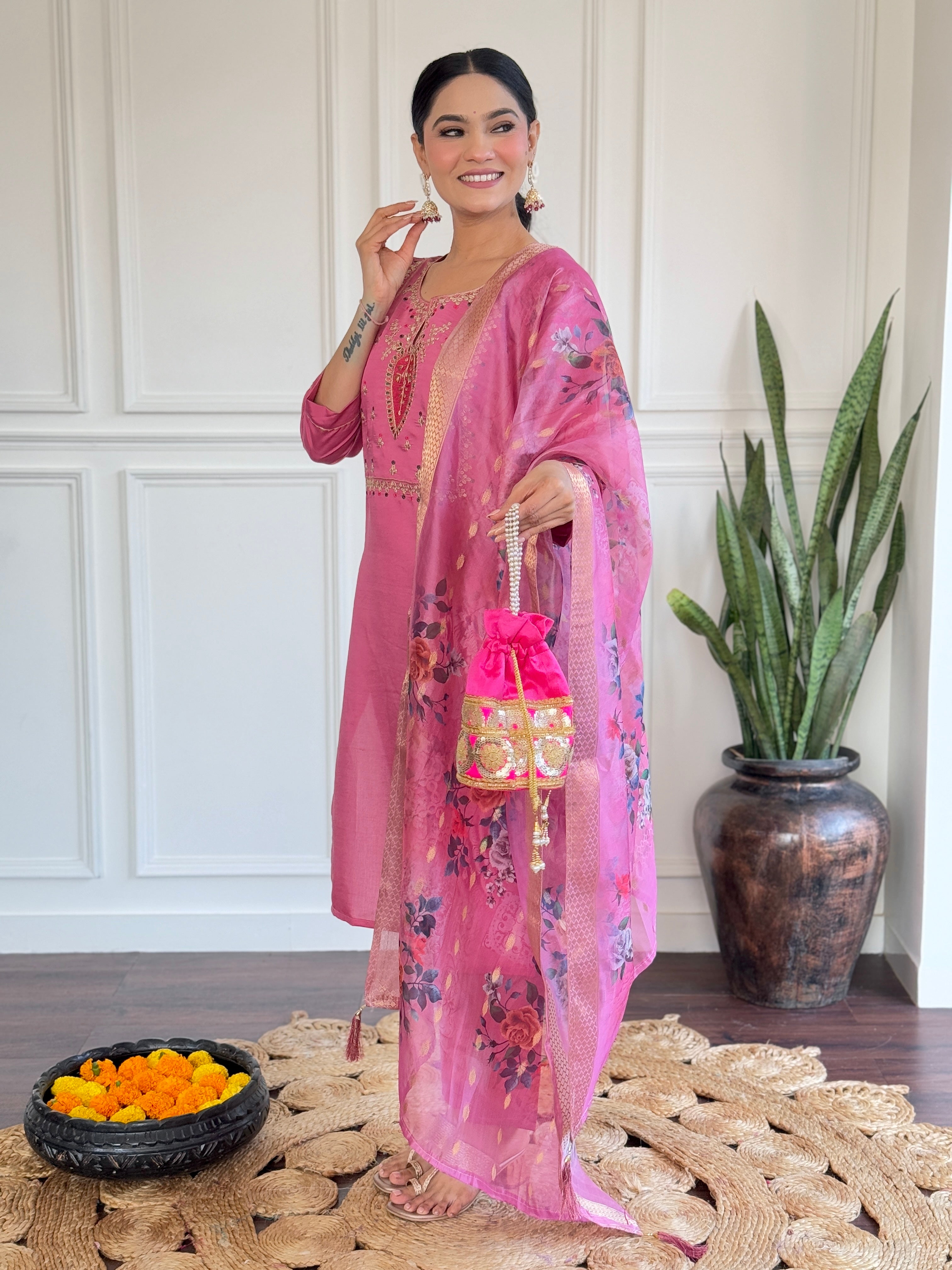 Women’s Pink Festive Wear Viscose Chanderi Kurta Set with Jacquard Butti Dupatta