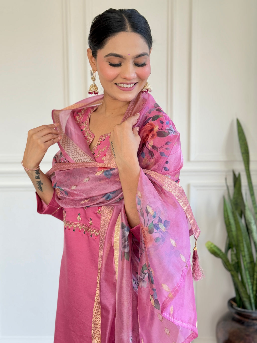 Women’s Pink Festive Wear Viscose Chanderi Kurta Set with Jacquard Butti Dupatta