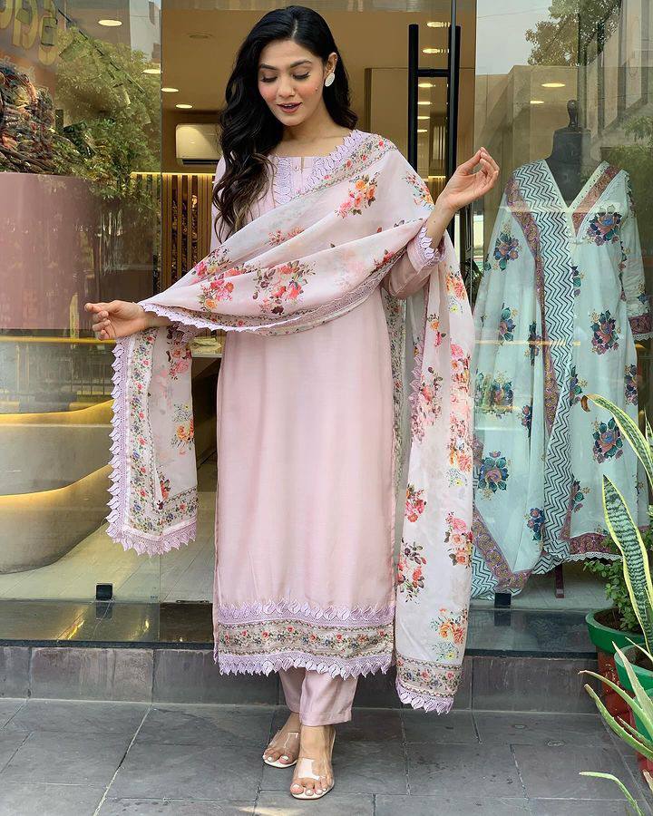Women’s Baby Pink Ethnic Viscose Chanderi Lace-Work Kurta Set with Designer Dupatta