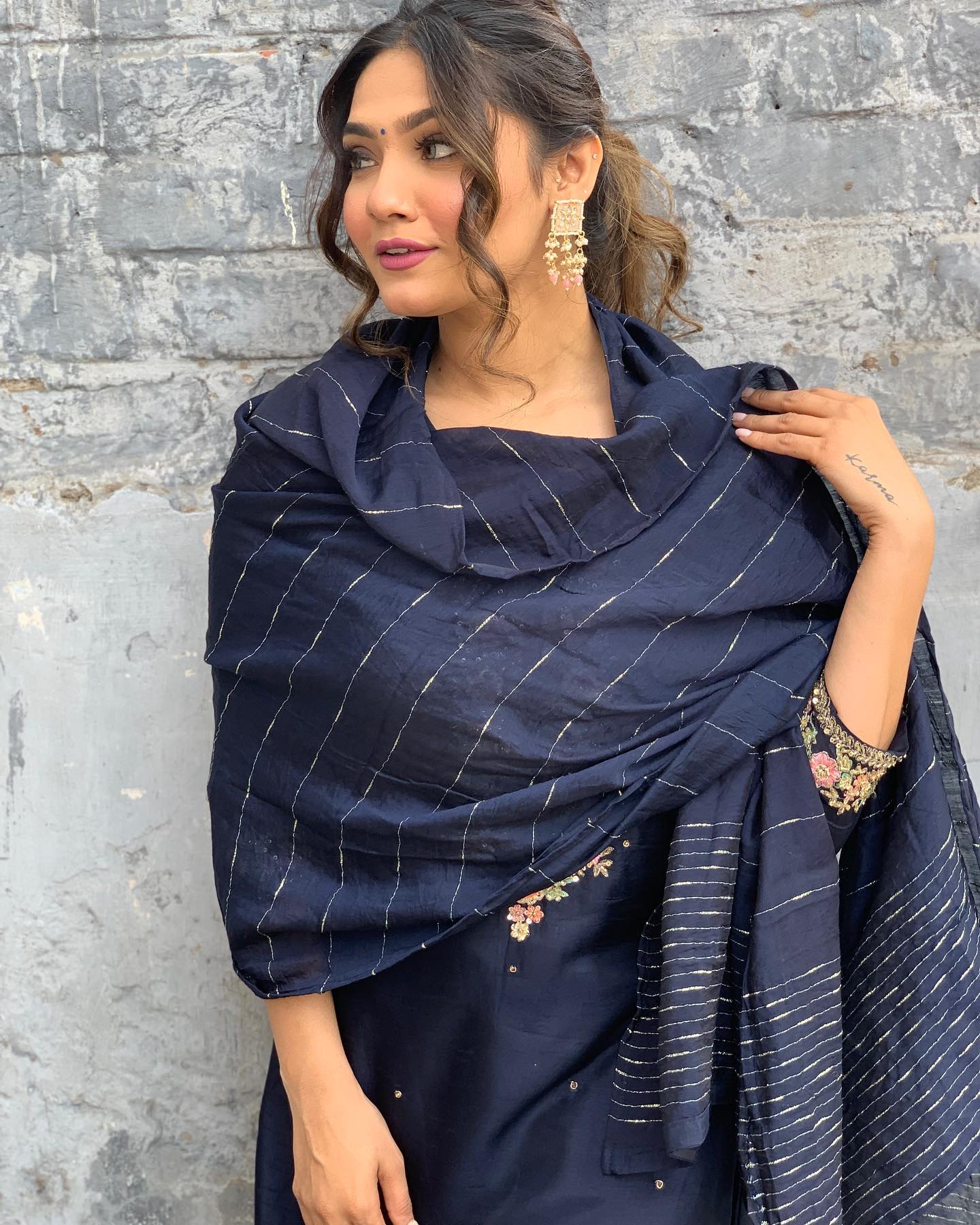 Women’s Navy Blue Viscose Chanderi Coding Embroidery Kurta Set with Lace Work Bottom & Jacquard Dupatta