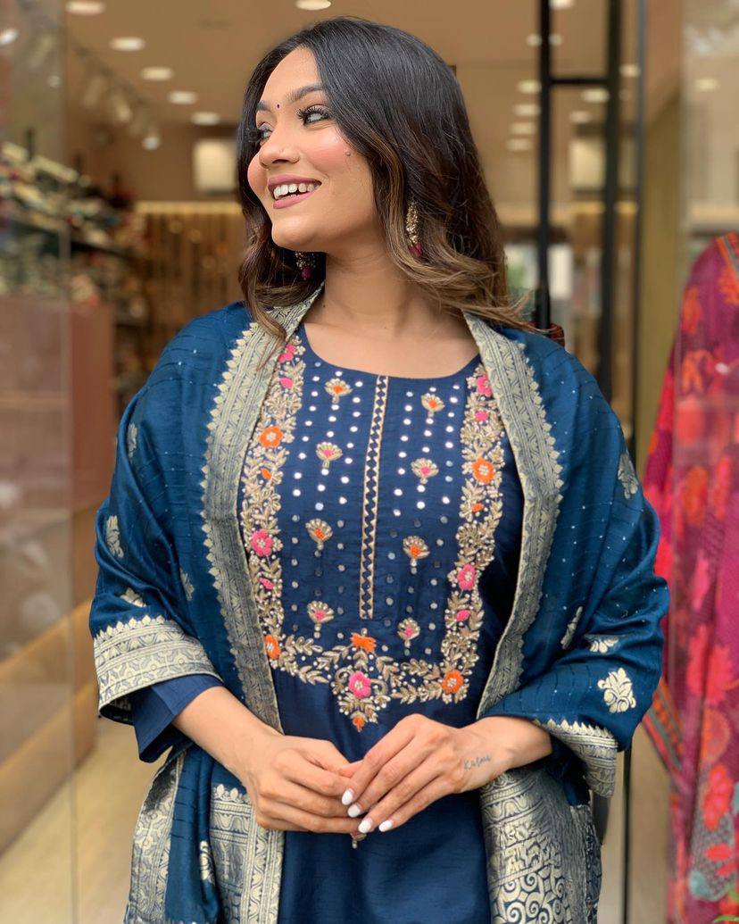 Women’s Navy Blue Ethnic Kurta Set in Viscose Rayon with Coding Embroidery and Jacquard Dupatta