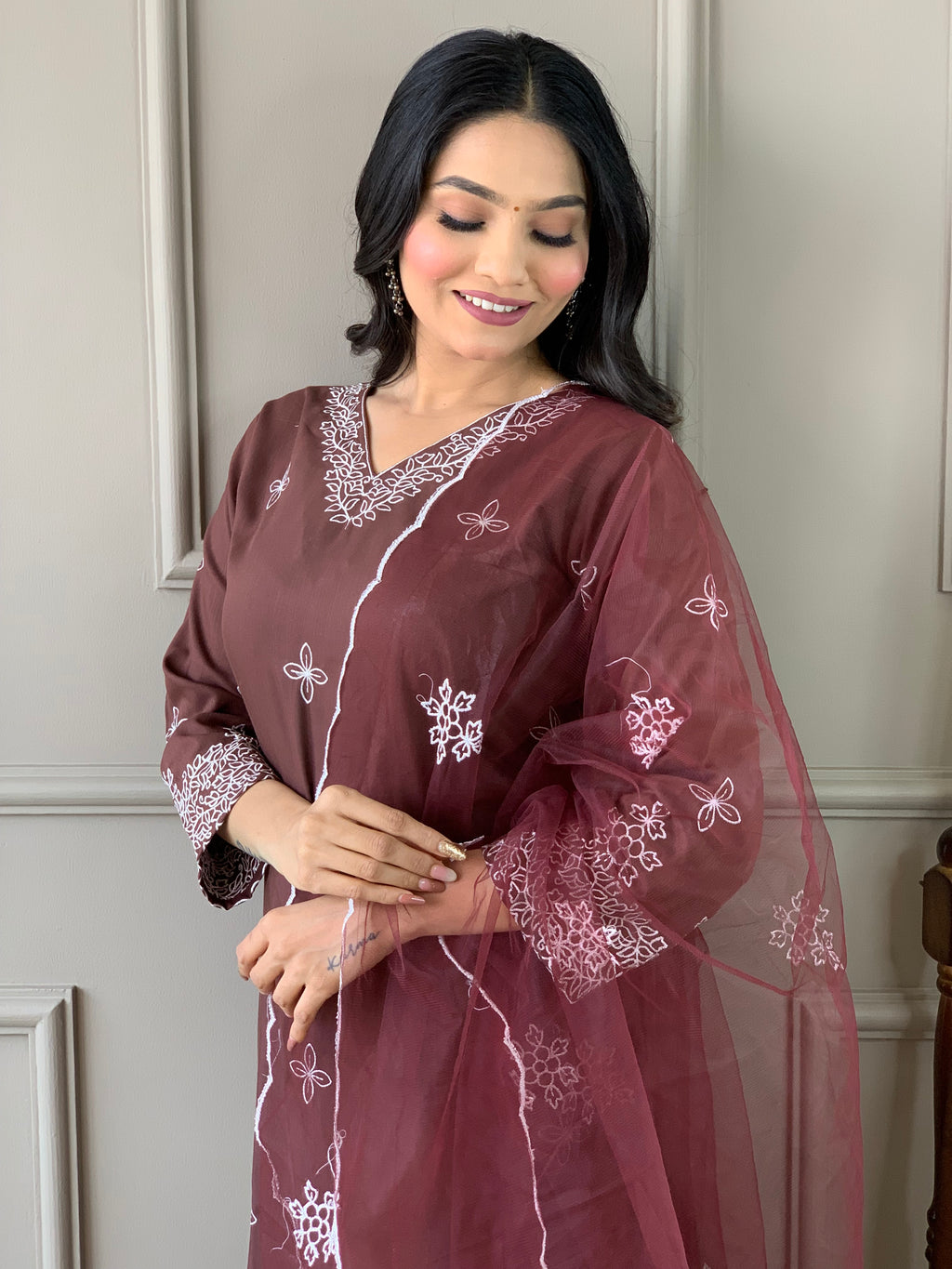 Women's Brown Slub Embroidered Kurta Set with Elegant Net Dupatta