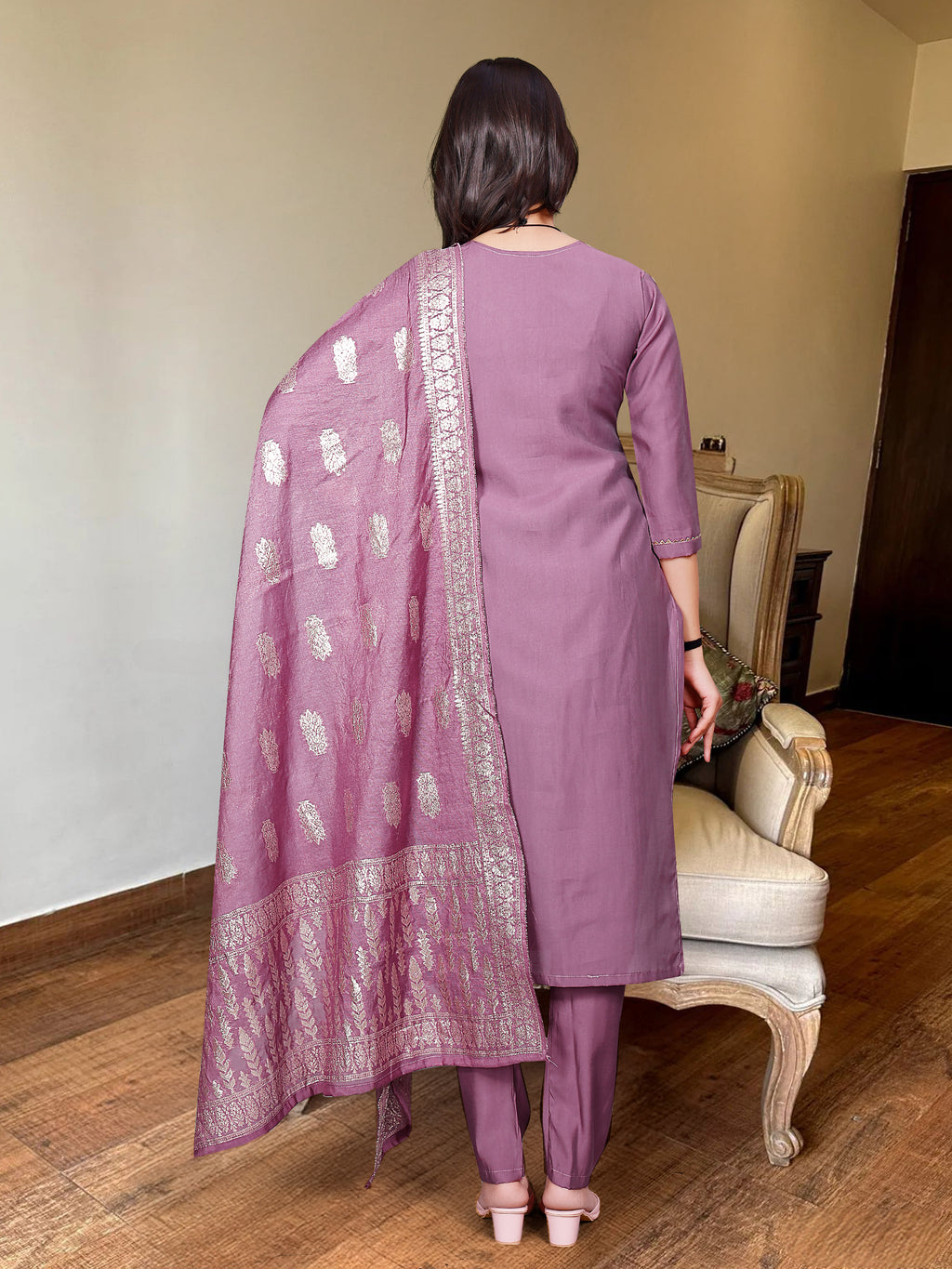 Women's Lavender Embroidered Chanderi Silk Kurta Set – Graceful & Festive
