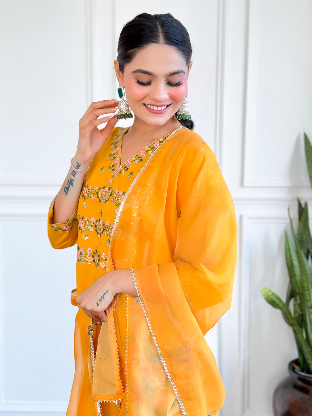 Women's Yellow Chanderi Silk Embroidery Kurta Set with Lace-Edged Teby Nylon Dupatta