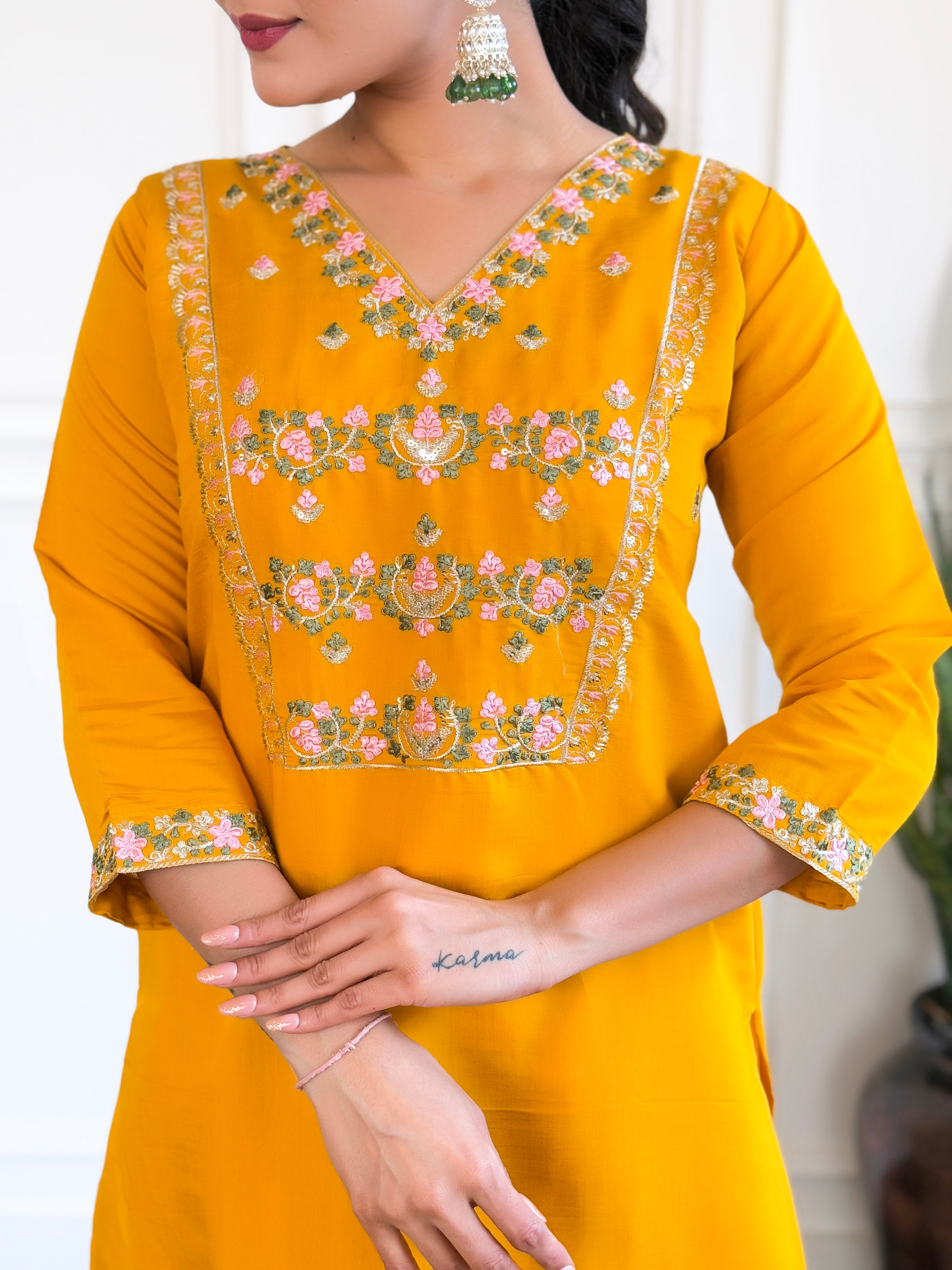 Women's Yellow Chanderi Silk Embroidery Kurta Set with Lace-Edged Teby Nylon Dupatta