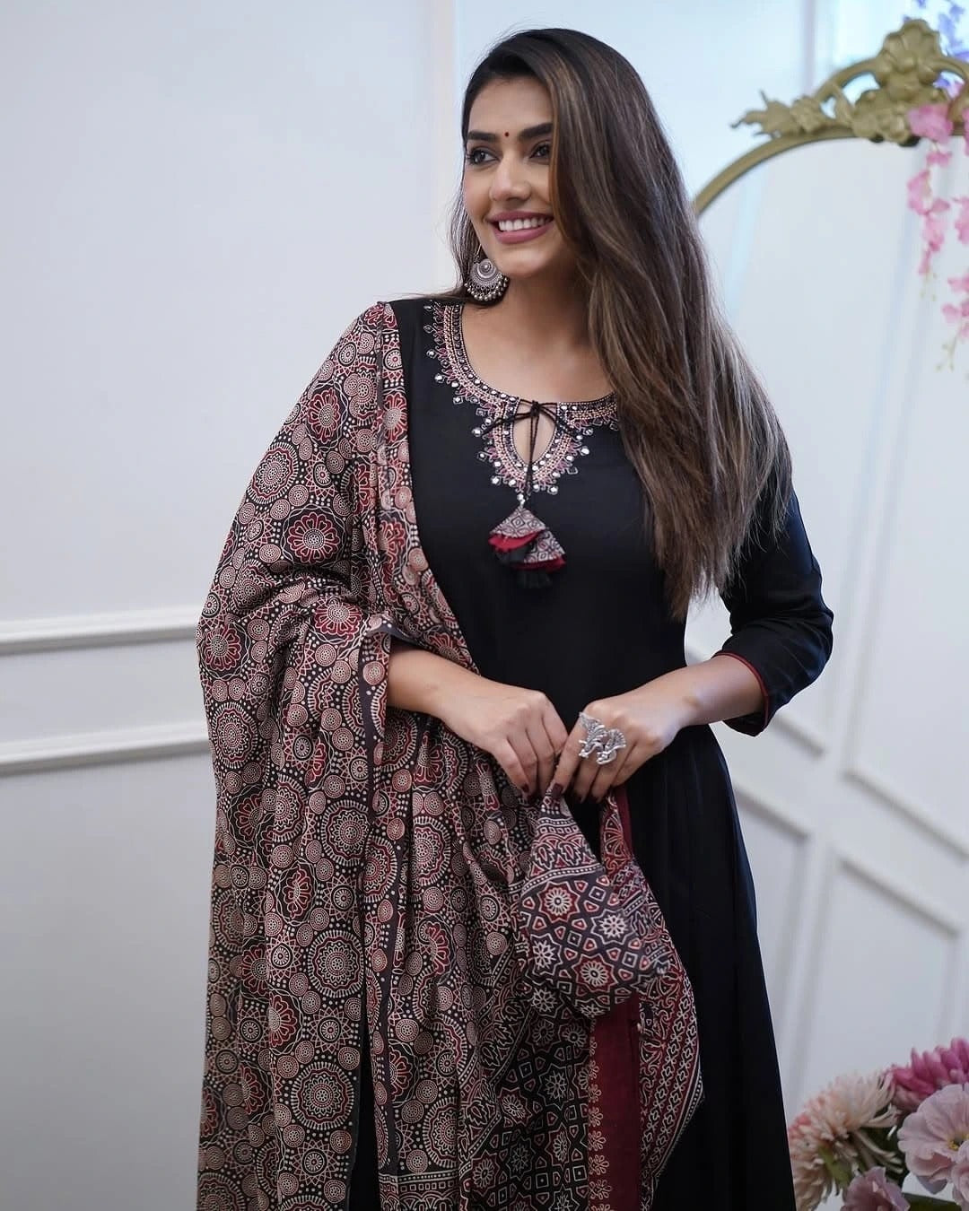 Women’s Black Viscose Embroidered Kurta Set with Printed Chanderi Dupatta