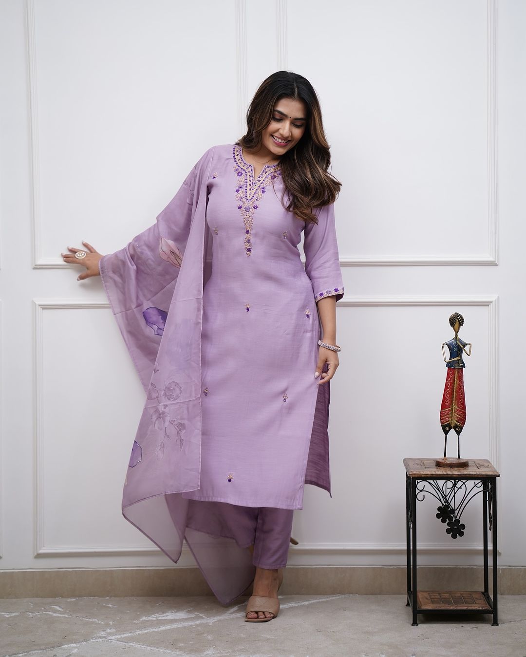 Women’s Lavender Soft Rayon Slub Embroidered Kurta Set with Chanderi Cotton Dupatta