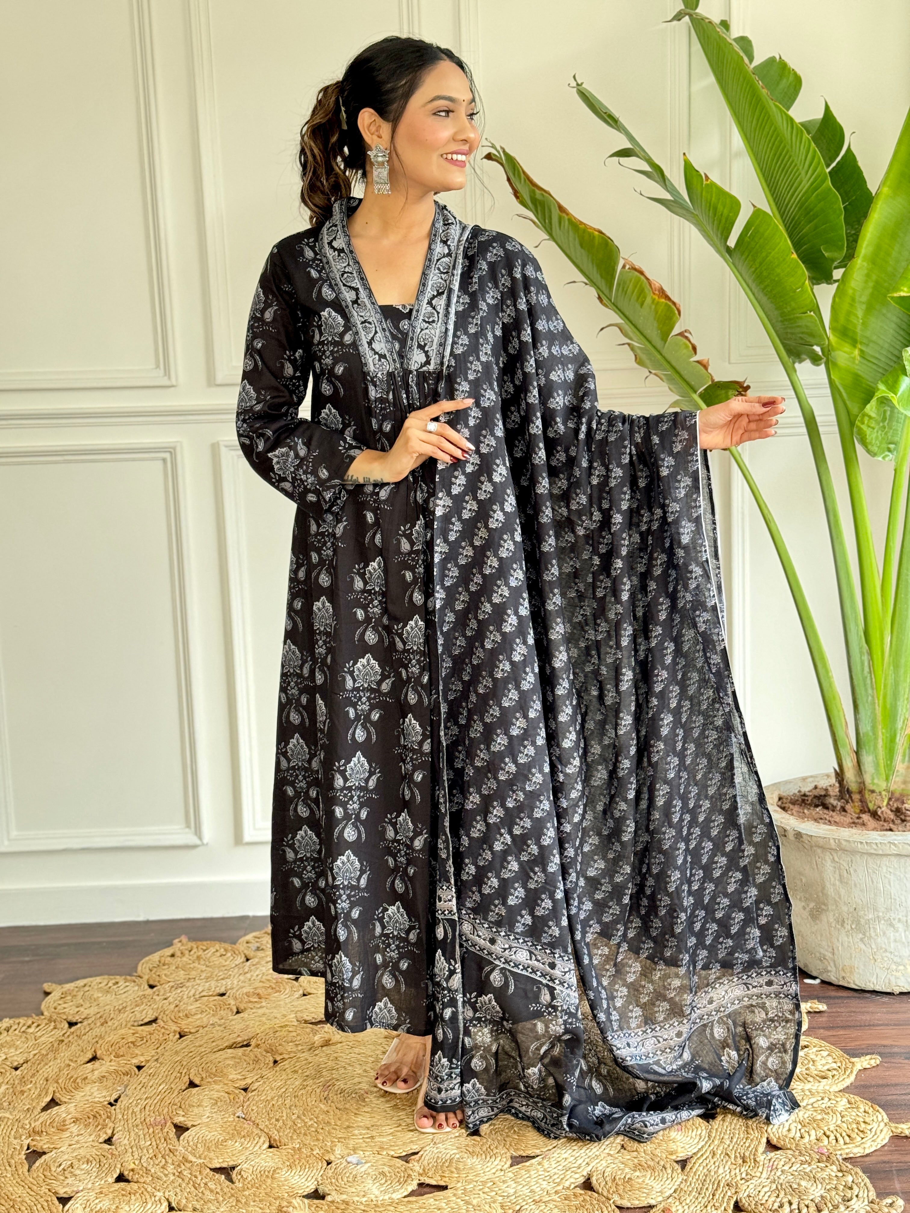 Traditional Black Floral Print Kurta Set with Dupatta, Long Sleeve Ethnic Dress, Silver Embroidered