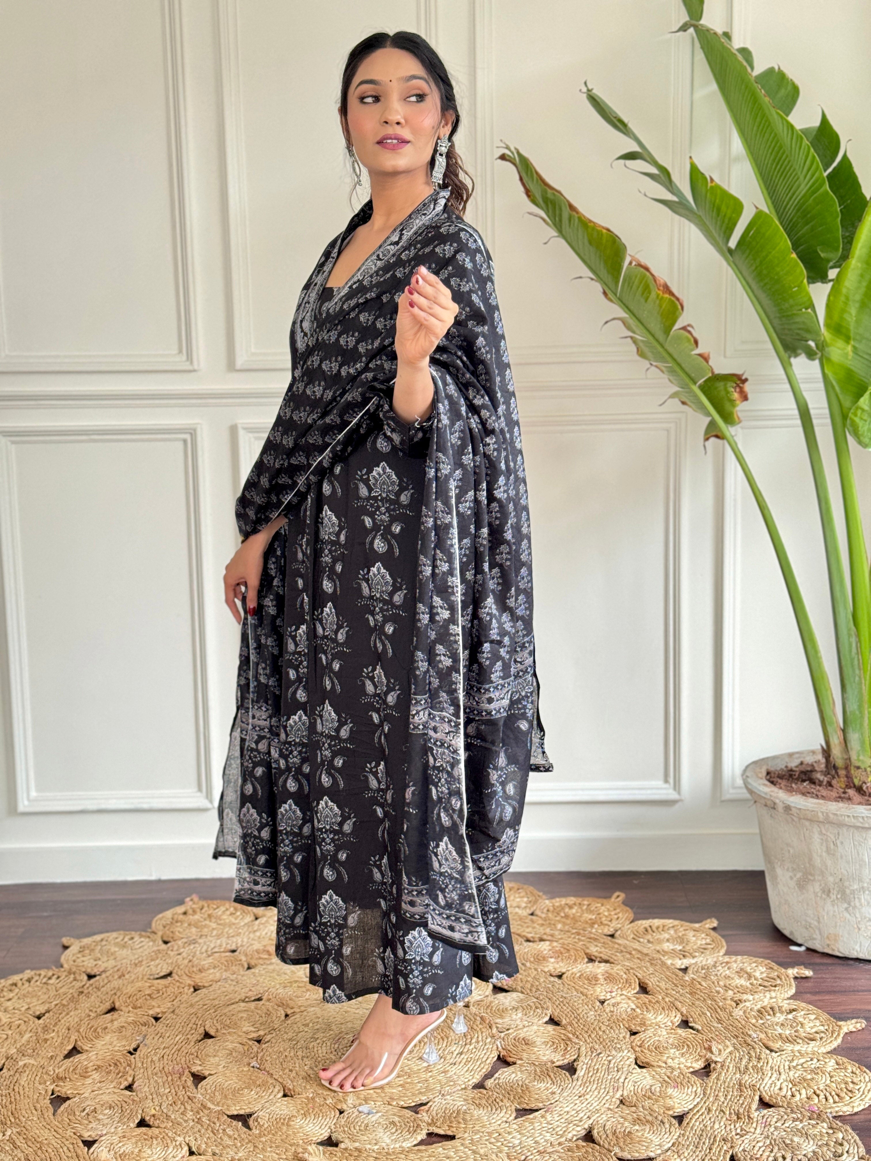 Traditional Black Floral Print Kurta Set with Dupatta, Long Sleeve Ethnic Dress, Silver Embroidered