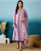 Women’s Lavender Silk Blend Embroidered Kurta Set with Soft Organza Dupatta