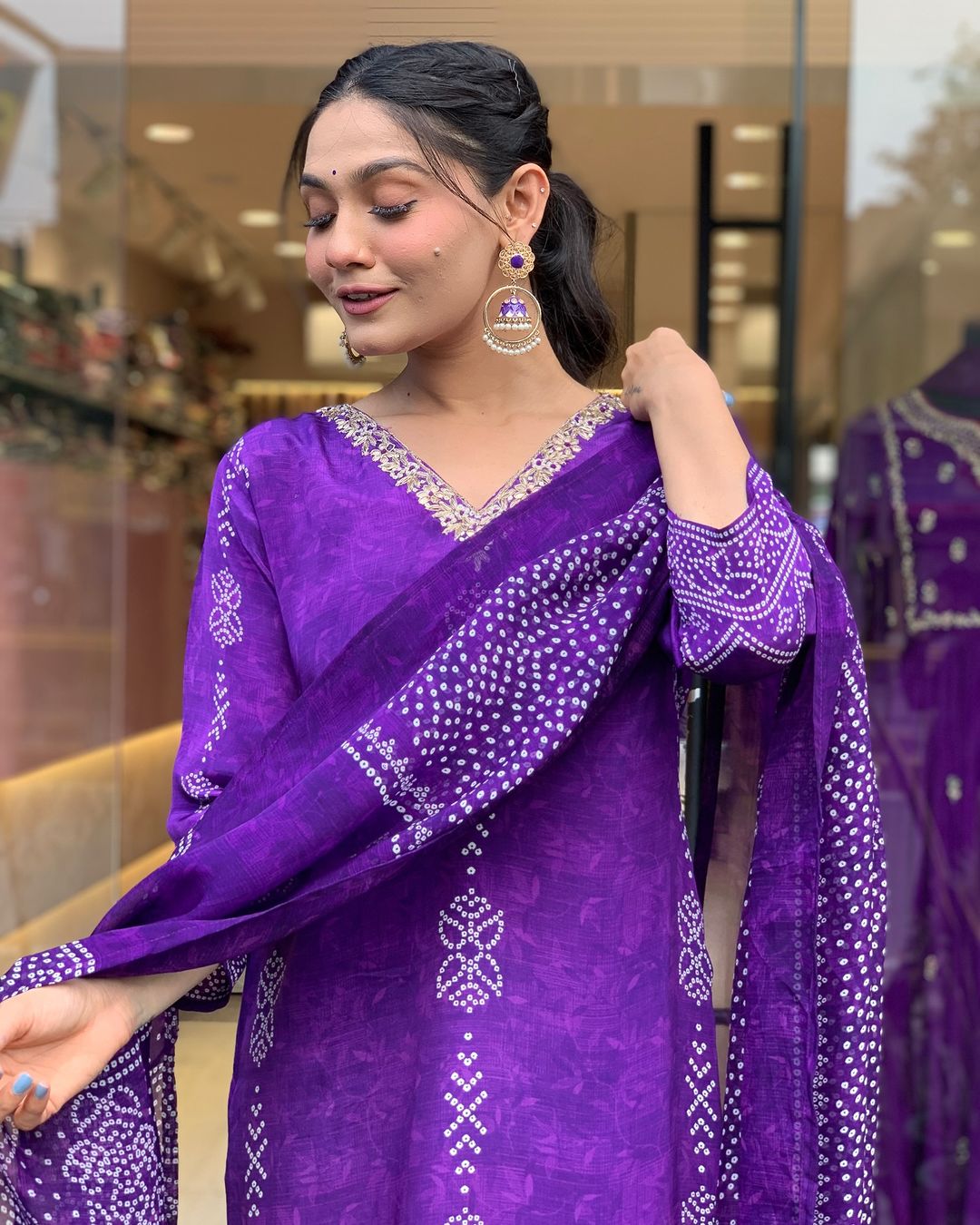Traditional Bandhani Print Purple Cotton Kurta Set with Embroidered V-Neck & Straight Cut
