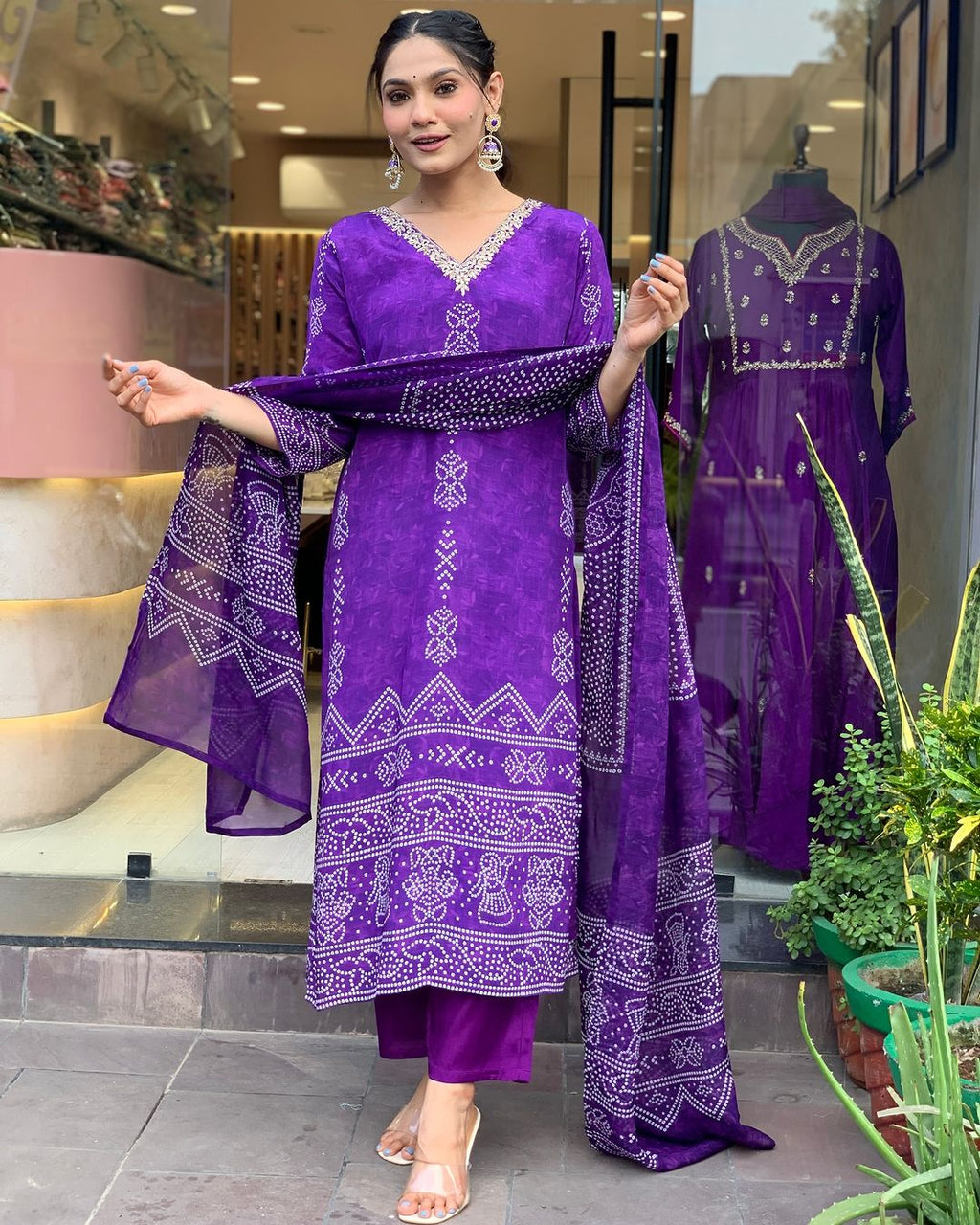 Traditional Bandhani Print Purple Cotton Kurta Set with Embroidered V-Neck & Straight Cut