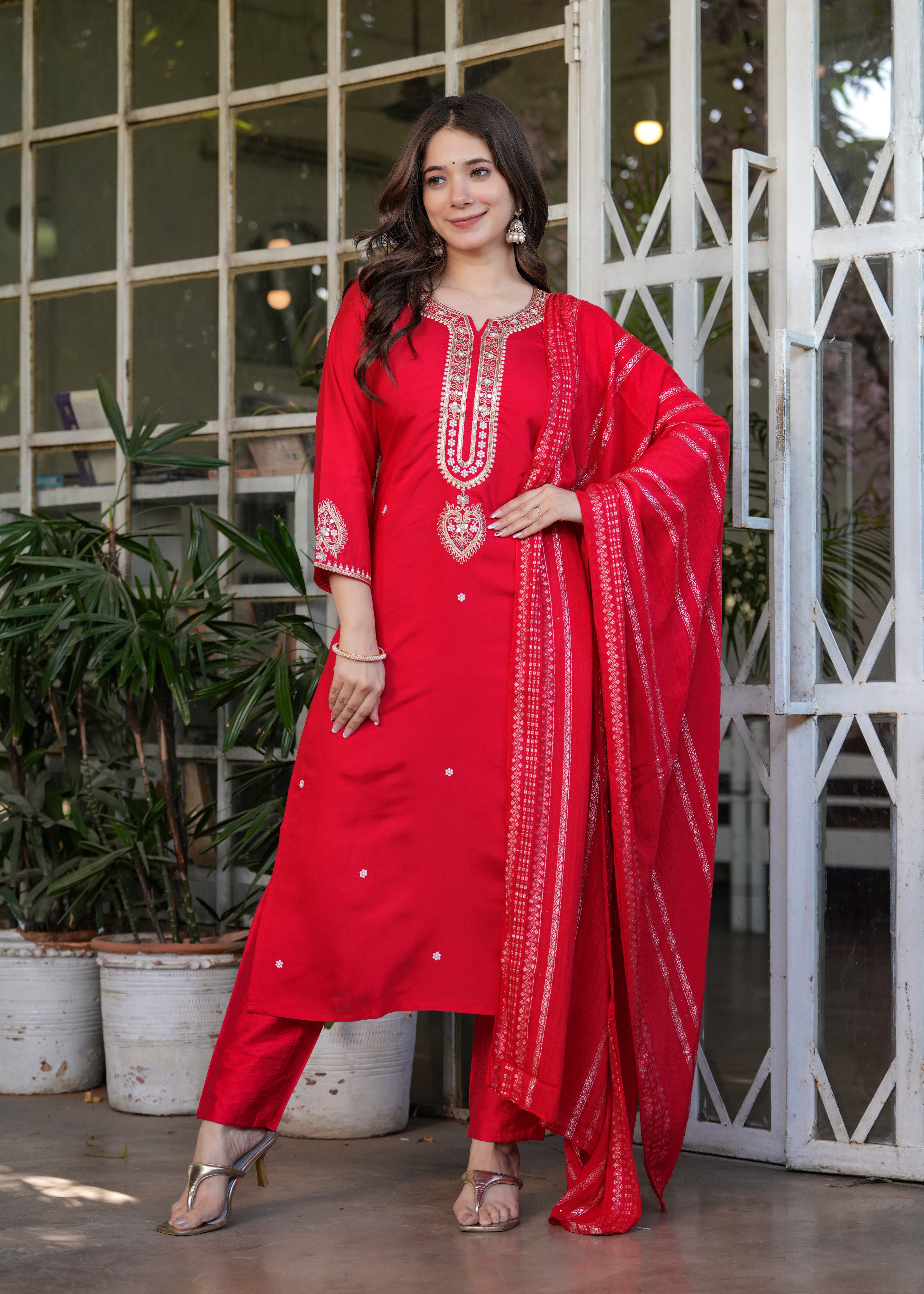 Women’s Red Traditional Embroidered Kurta Set with Dupatta – 3-Piece Viscose Chanderi Ethnic Outfit