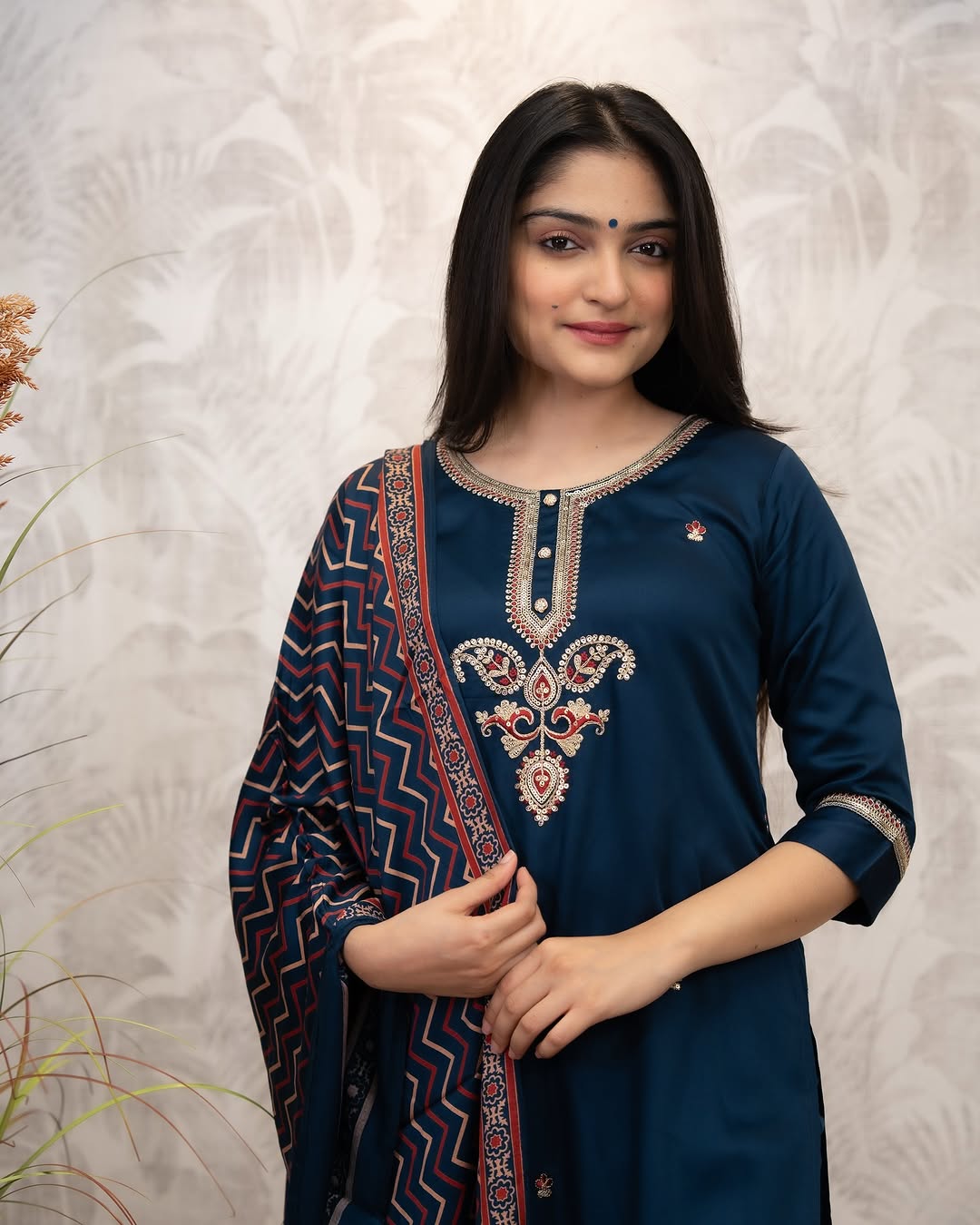 Women’s Navy Blue Chanderi Silk Embroidered Kurta Set with Muslin Dupatta