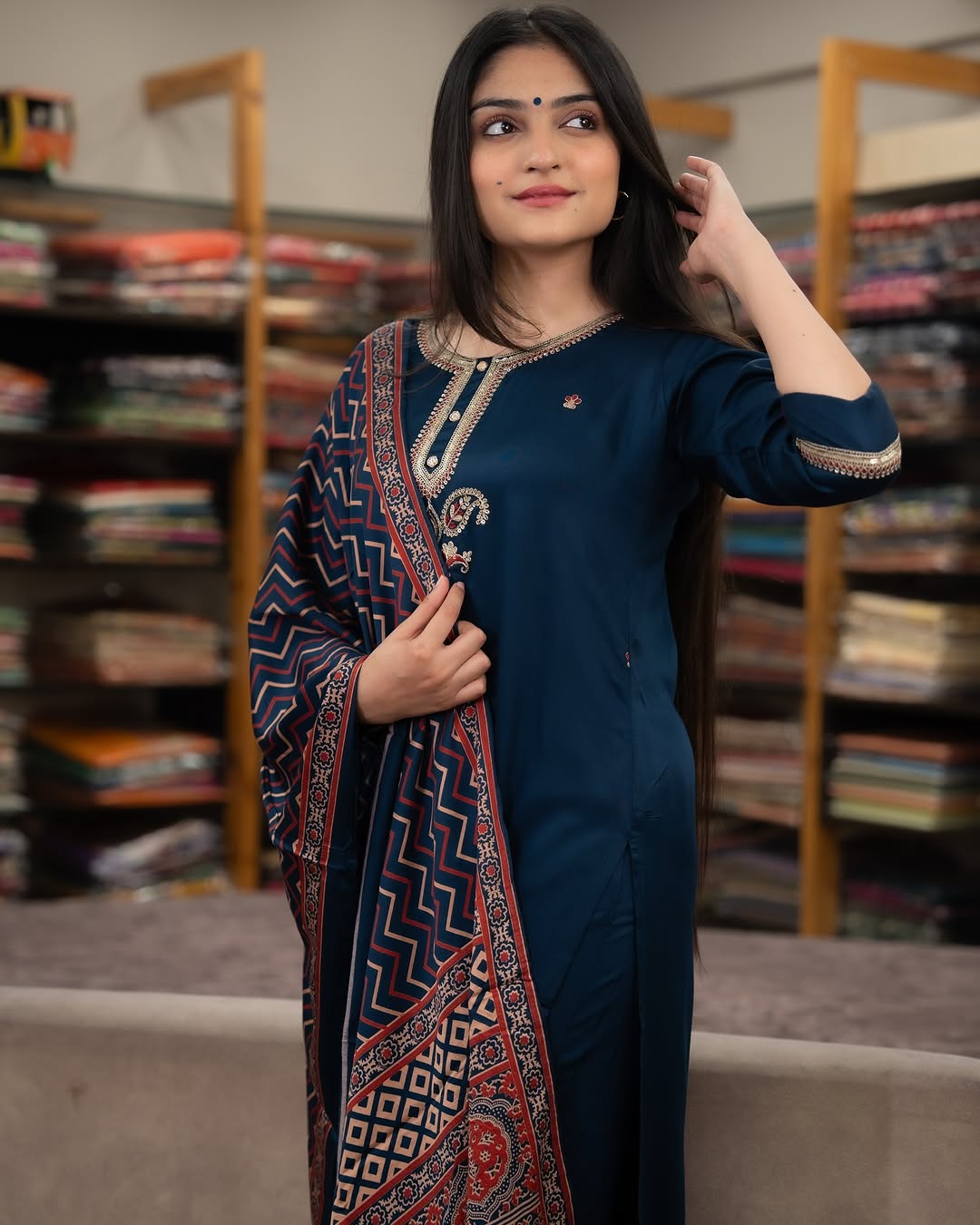 Women’s Navy Blue Chanderi Silk Embroidered Kurta Set with Muslin Dupatta