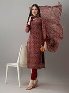 Women's Georgette Printed Kurta Set with Dupatta, Round Neck, Maroon, Regular Fit, 3/4 Sleeve