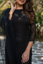 Women's  Black Georgette Kurta Set, Floral Applique Embroidered, Round Neck, 3/4 Sleeve, Regular