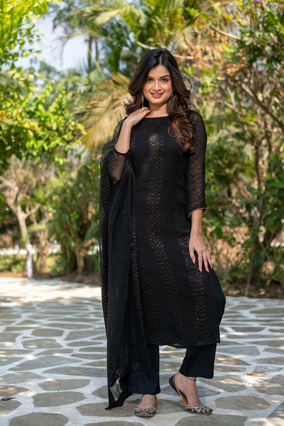 Women's  Black Georgette Kurta Set, Floral Applique Embroidered, Round Neck, 3/4 Sleeve, Regular