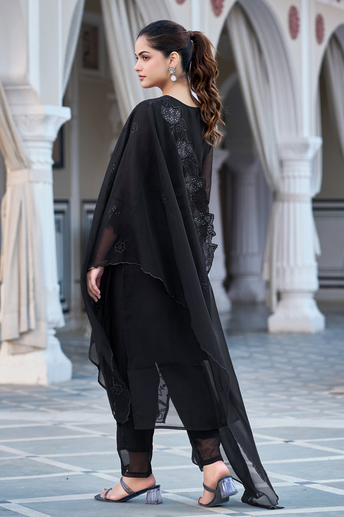 Women’s Black  Fox Blooming Georgette Embroidered Kurta Set