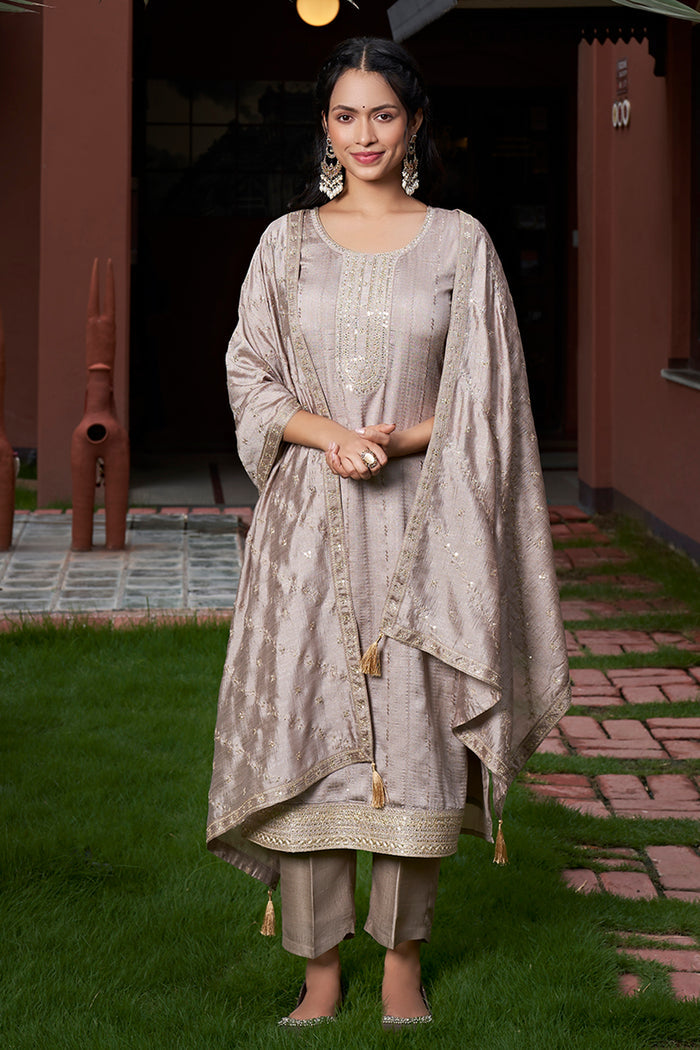 Elegant Vichitra Silk Kurta Set with Intricate Embroidery