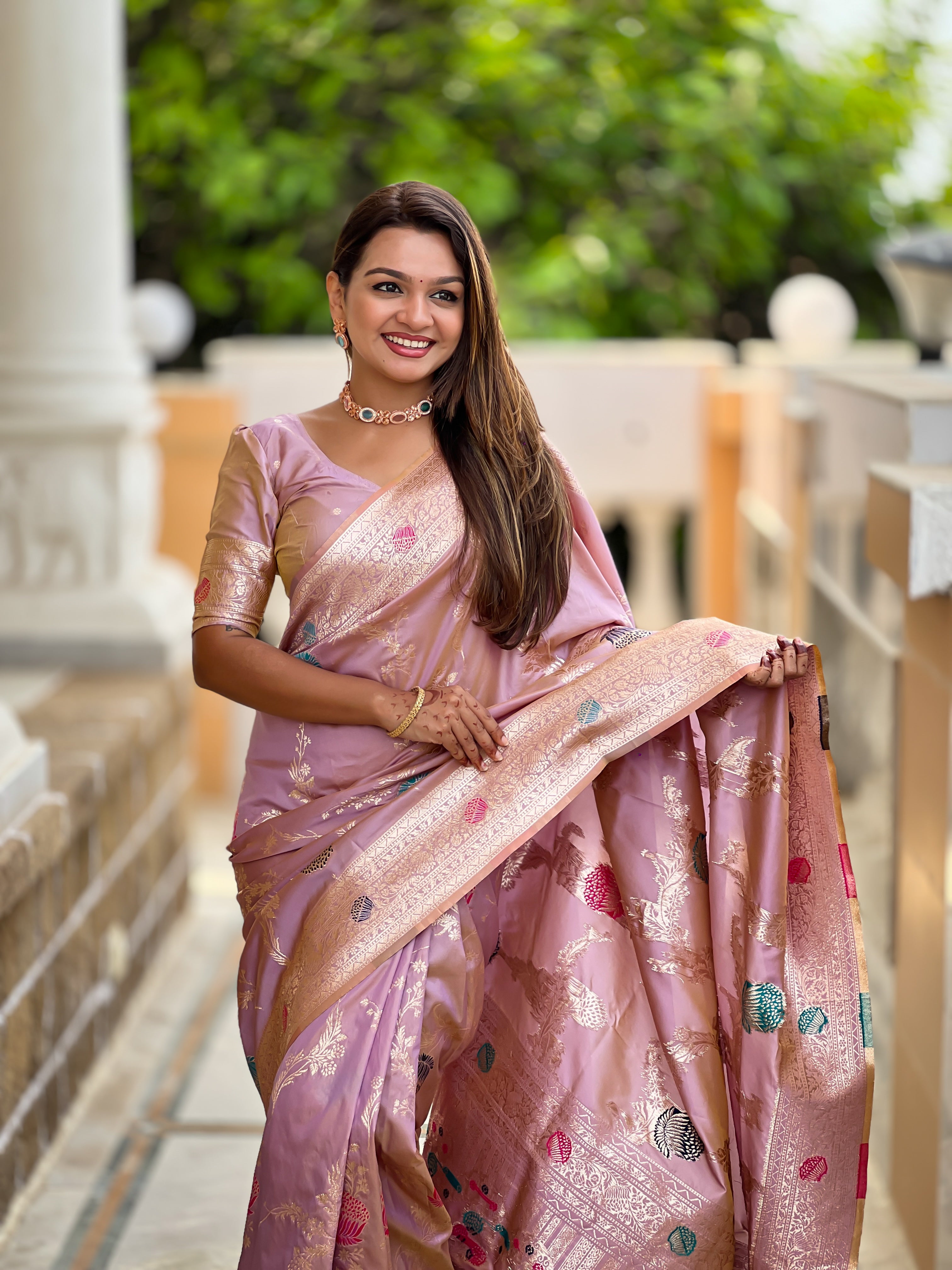 Lavender Designer Banarasi Silk Lavendar Saree for Women –  Woven Floral Saree with Blouse