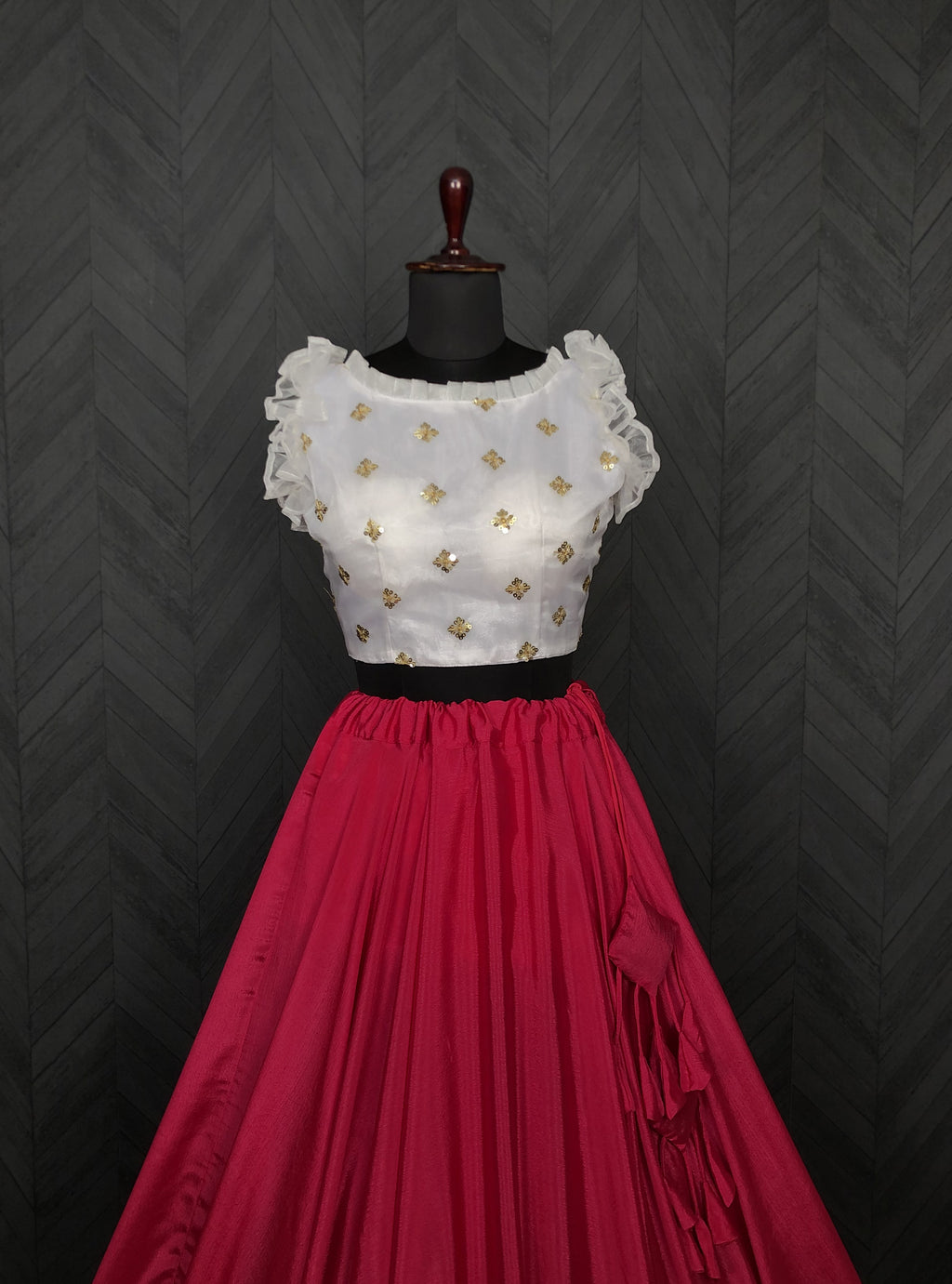Graceful Chinnon Pink Lehenga with 8.5 Mtr Flair & Organza Sequins Blouse – Full Stitched Set (Adjustable Size 38"–42")