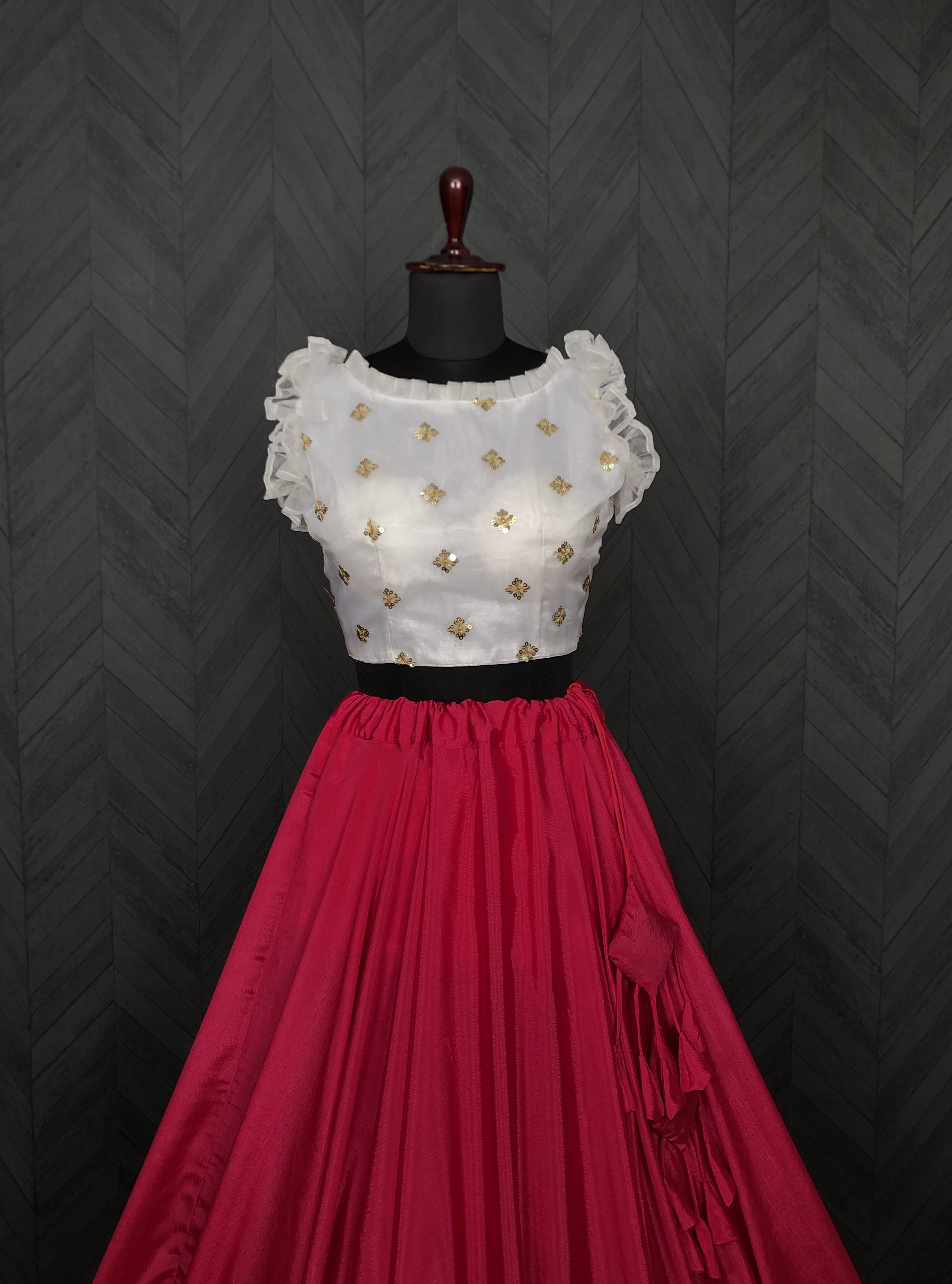 Graceful Chinnon Pink Lehenga with 8.5 Mtr Flair & Organza Sequins Blouse – Full Stitched Set (Adjustable Size 38"–42")