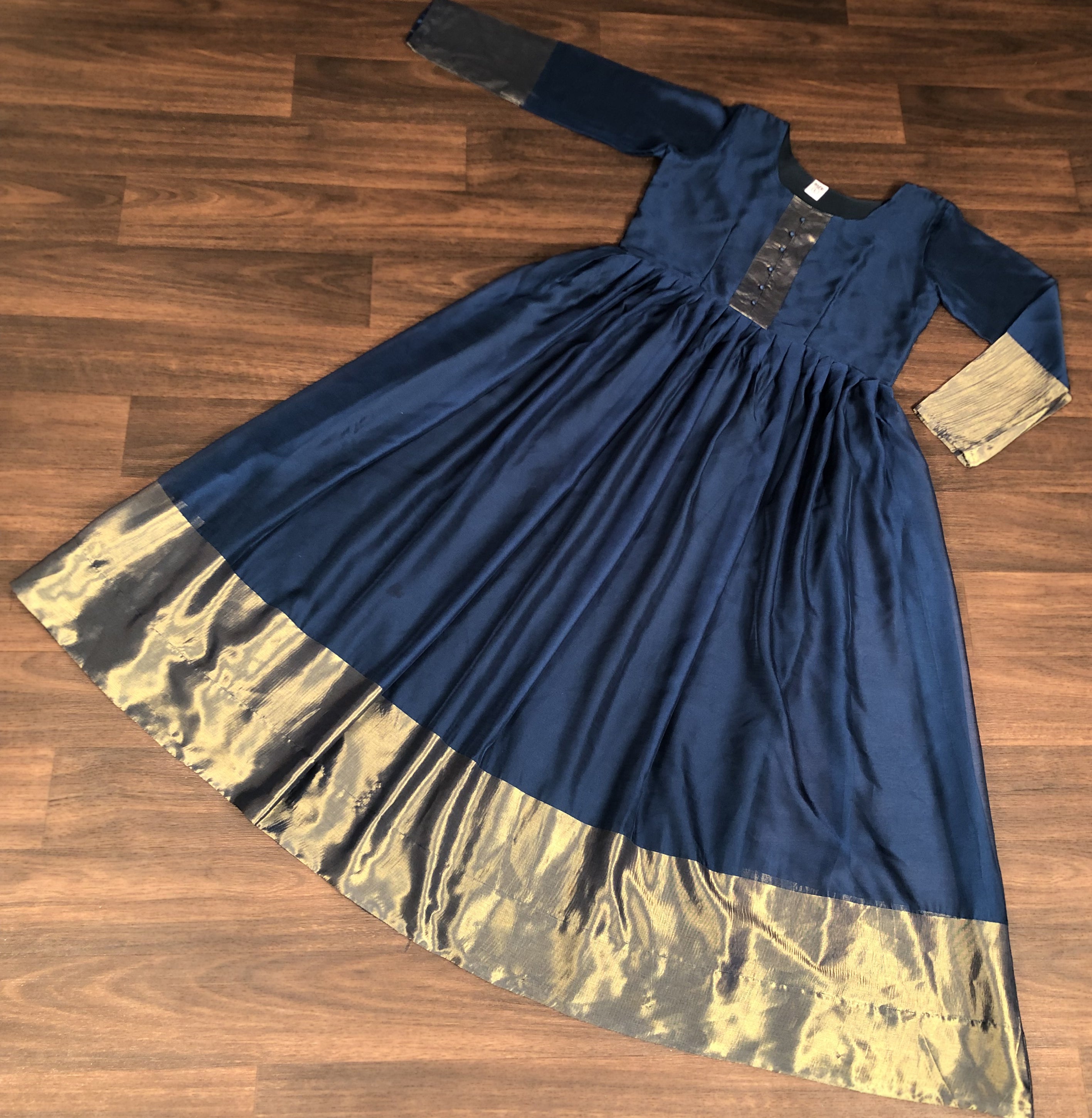 Elegant Chiffon Rama Gown with Golden Zari Patta – Full Sleeves | 4 Colors | Sizes S to XXL