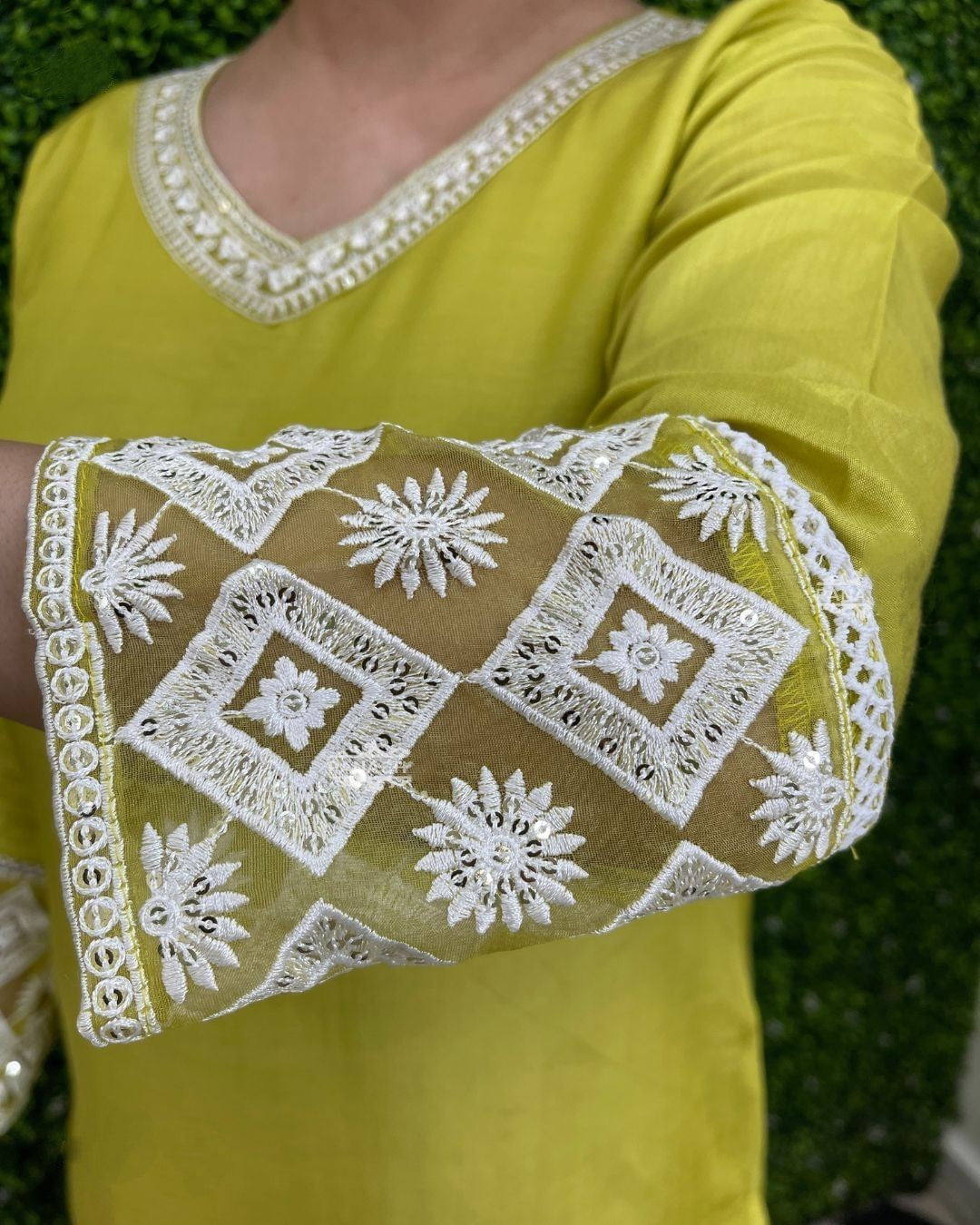 Women's Yellow Chanderi Embroidered Kurta Set with Organza Embroidery Work Dupatta