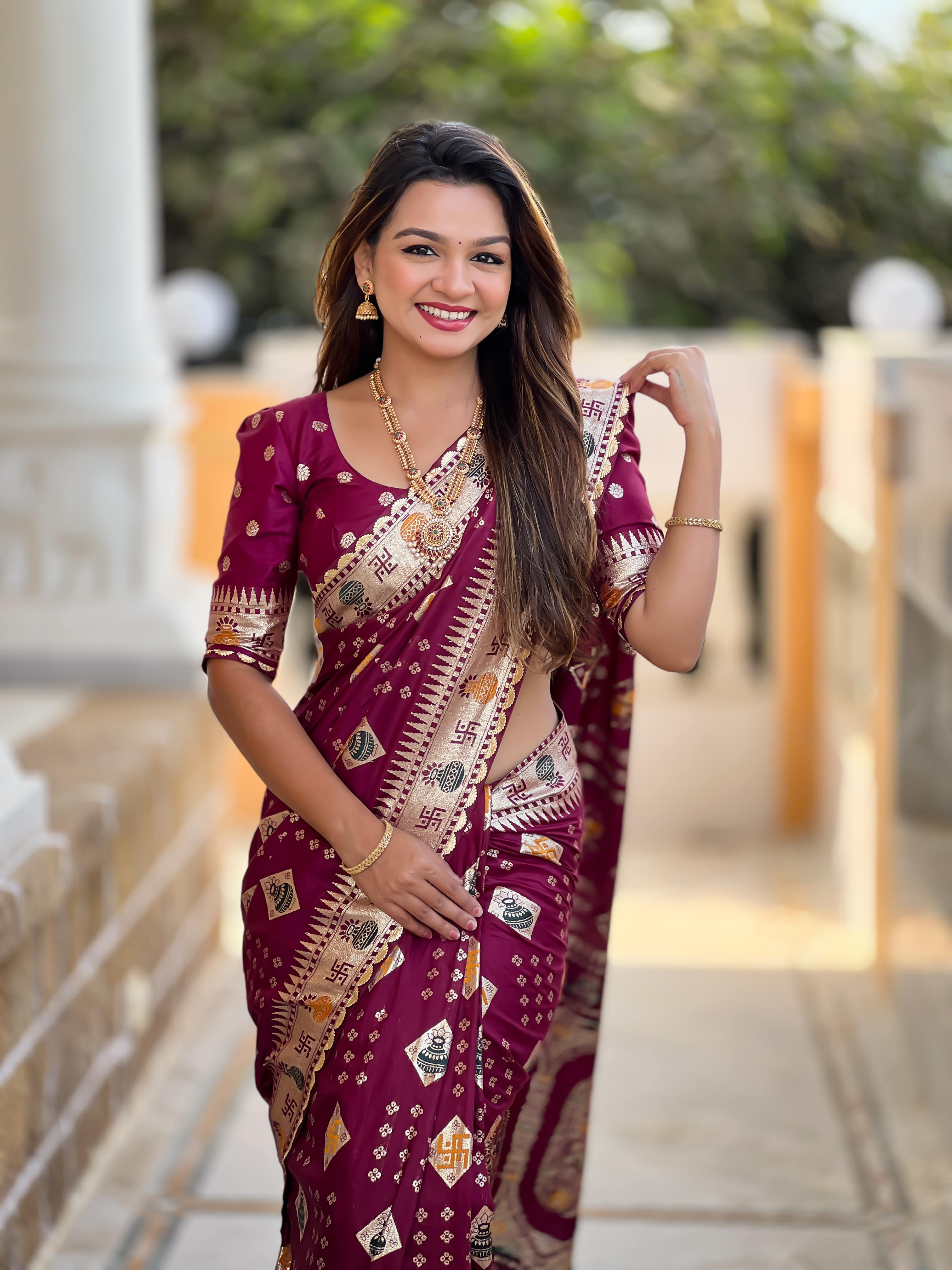 Maroon Varni Fabrics Women Floral Dolla Silk Tassels and Latkans Saree comes With Matching Blouse