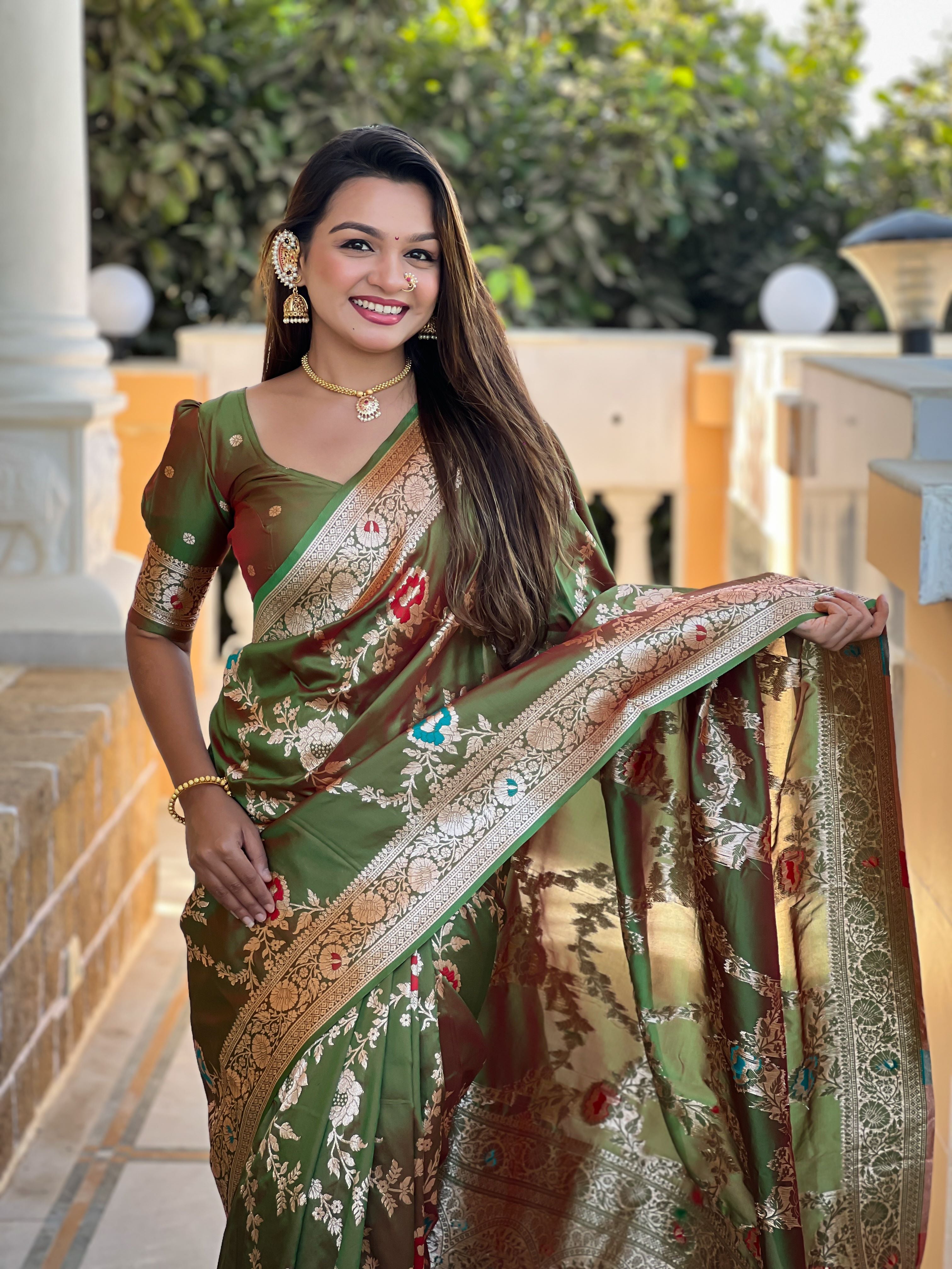 Mahendi Varni Fabrics Women Floral Banarasi Silk Woven Saree comes With Matching Blouse