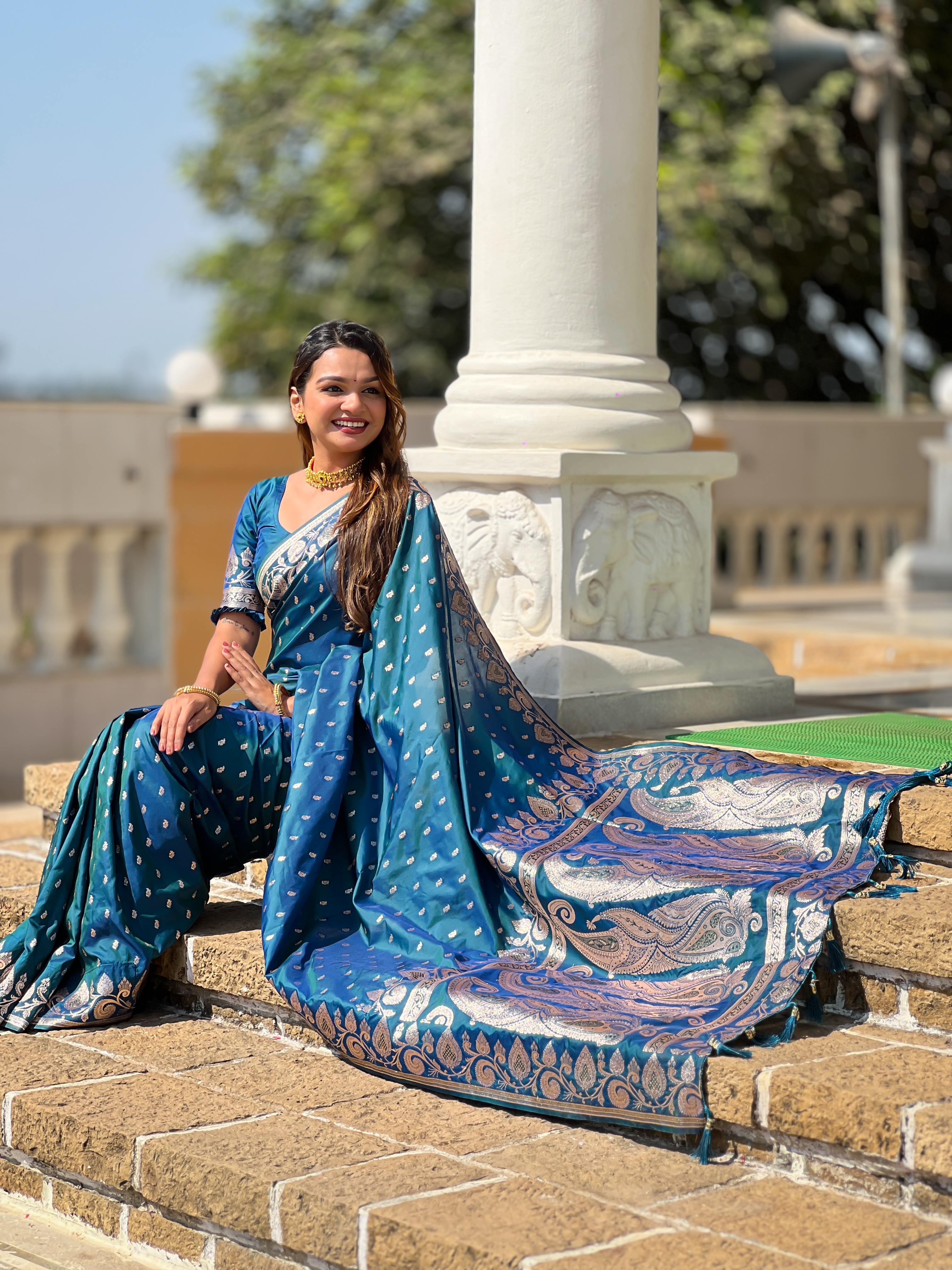 Morpeach Varni Fabrics Women Anjir Geometric Banarasi Silk Tassels and Latkans Saree comes With Matching Blouse